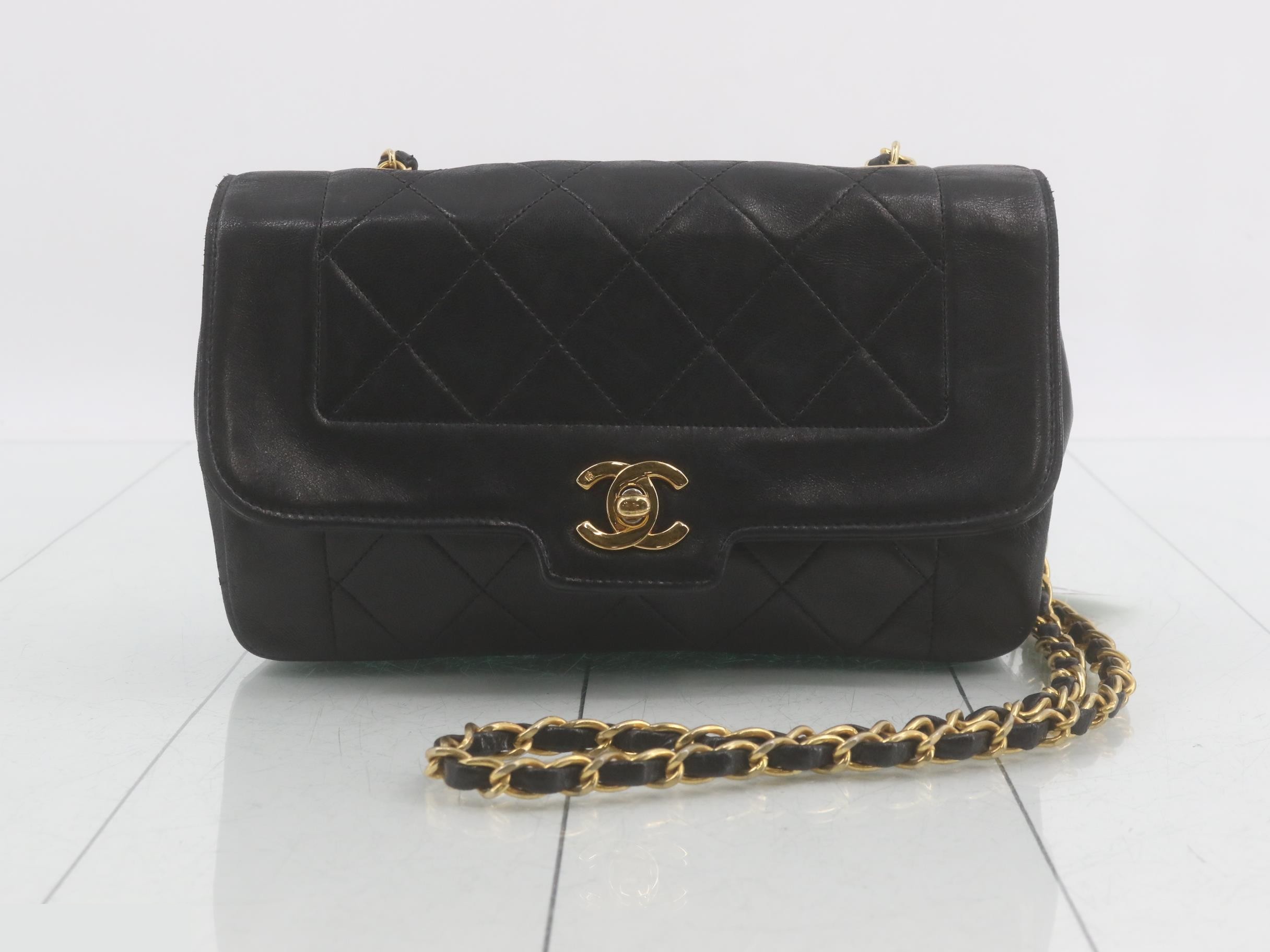 Matelassé (bag) - Shoulder bag
