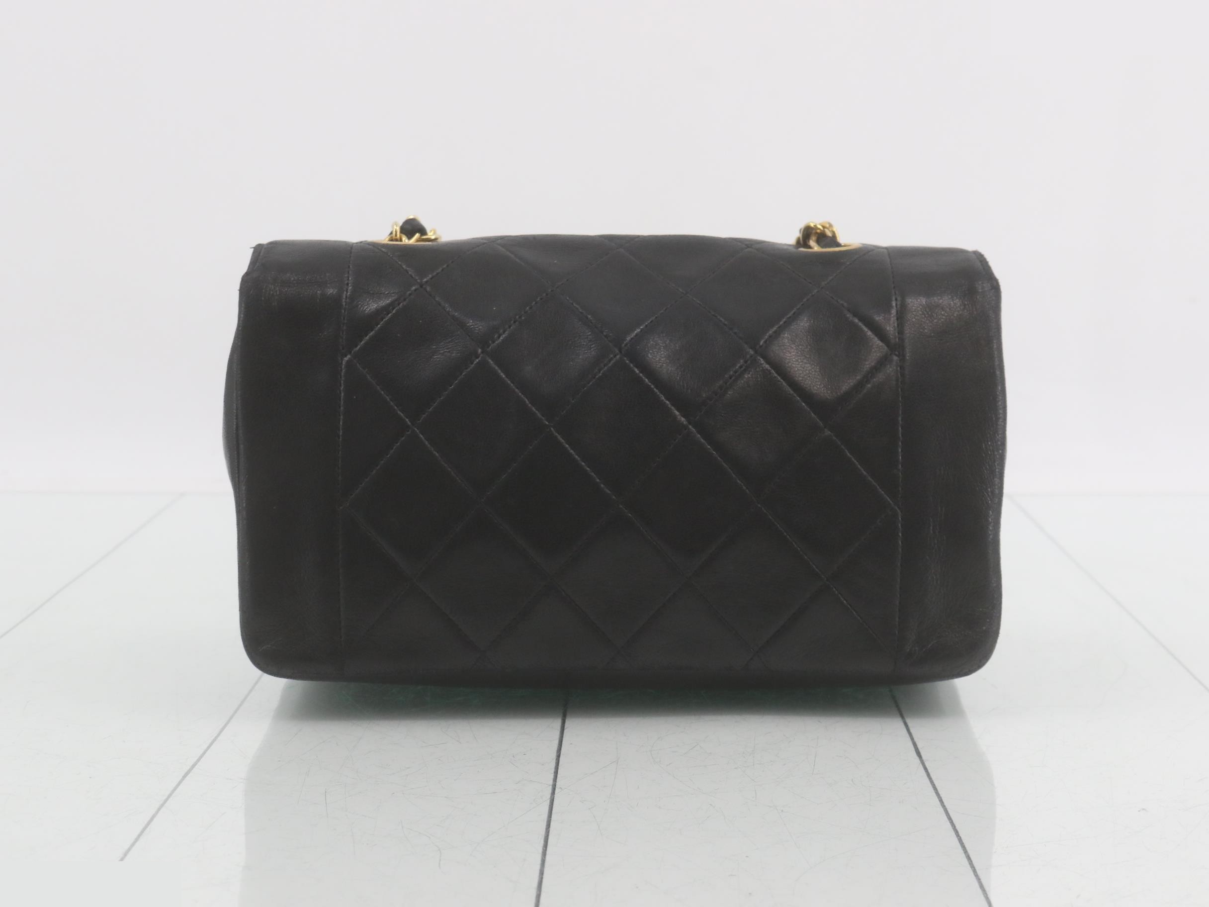 Matelassé (bag) - Shoulder bag — view 2