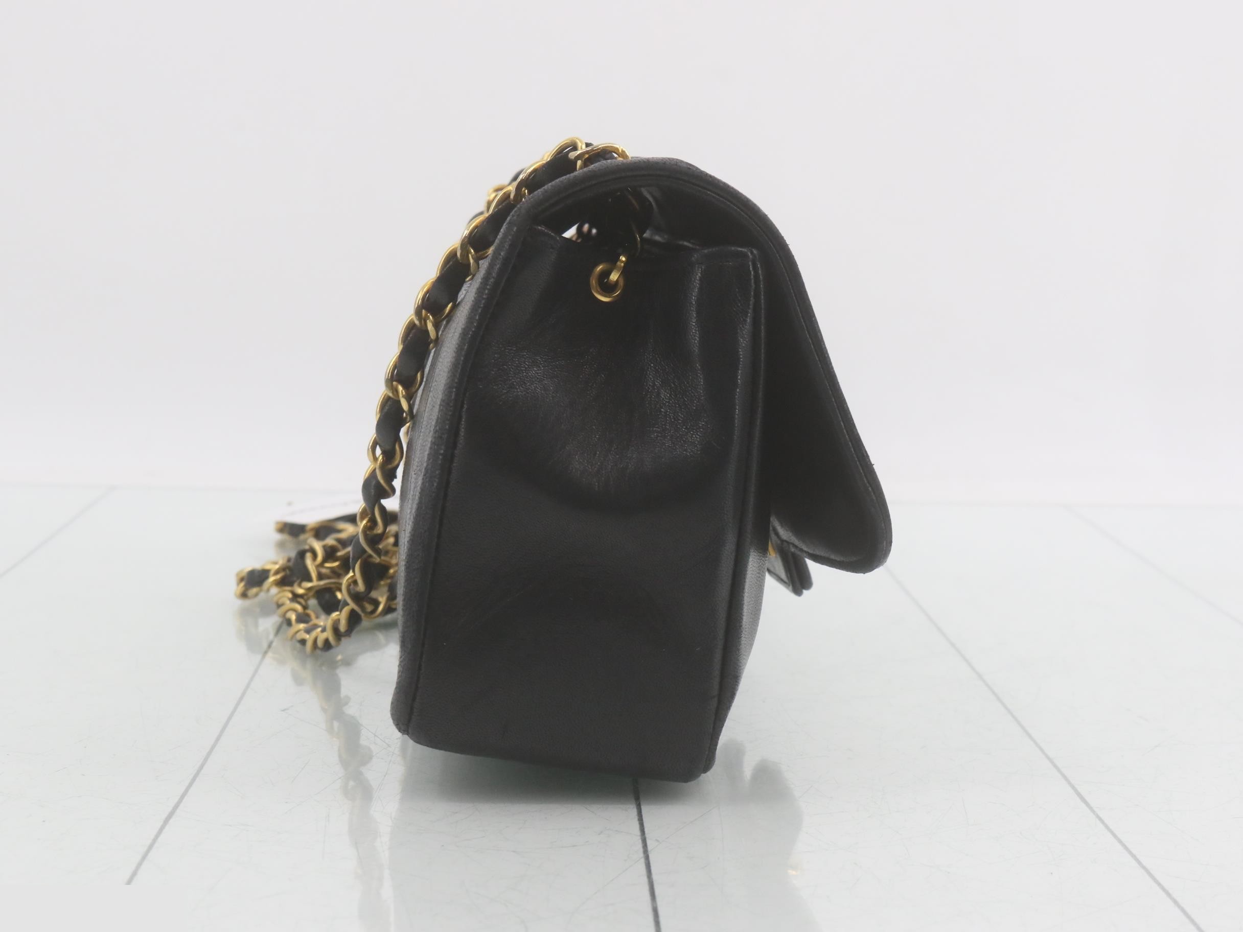 Matelassé (bag) - Shoulder bag — view 4