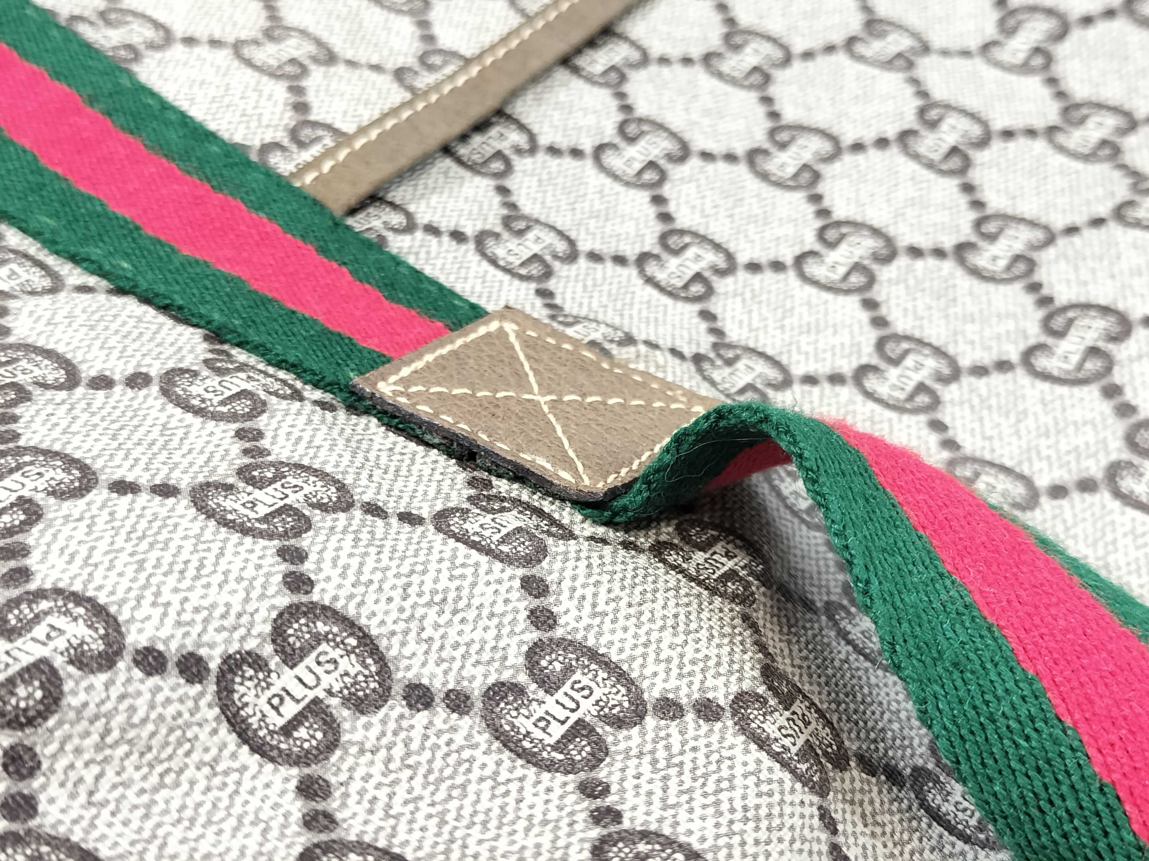 GG Supreme Old Gucci PLUS Sherry Tote Bag — view 5