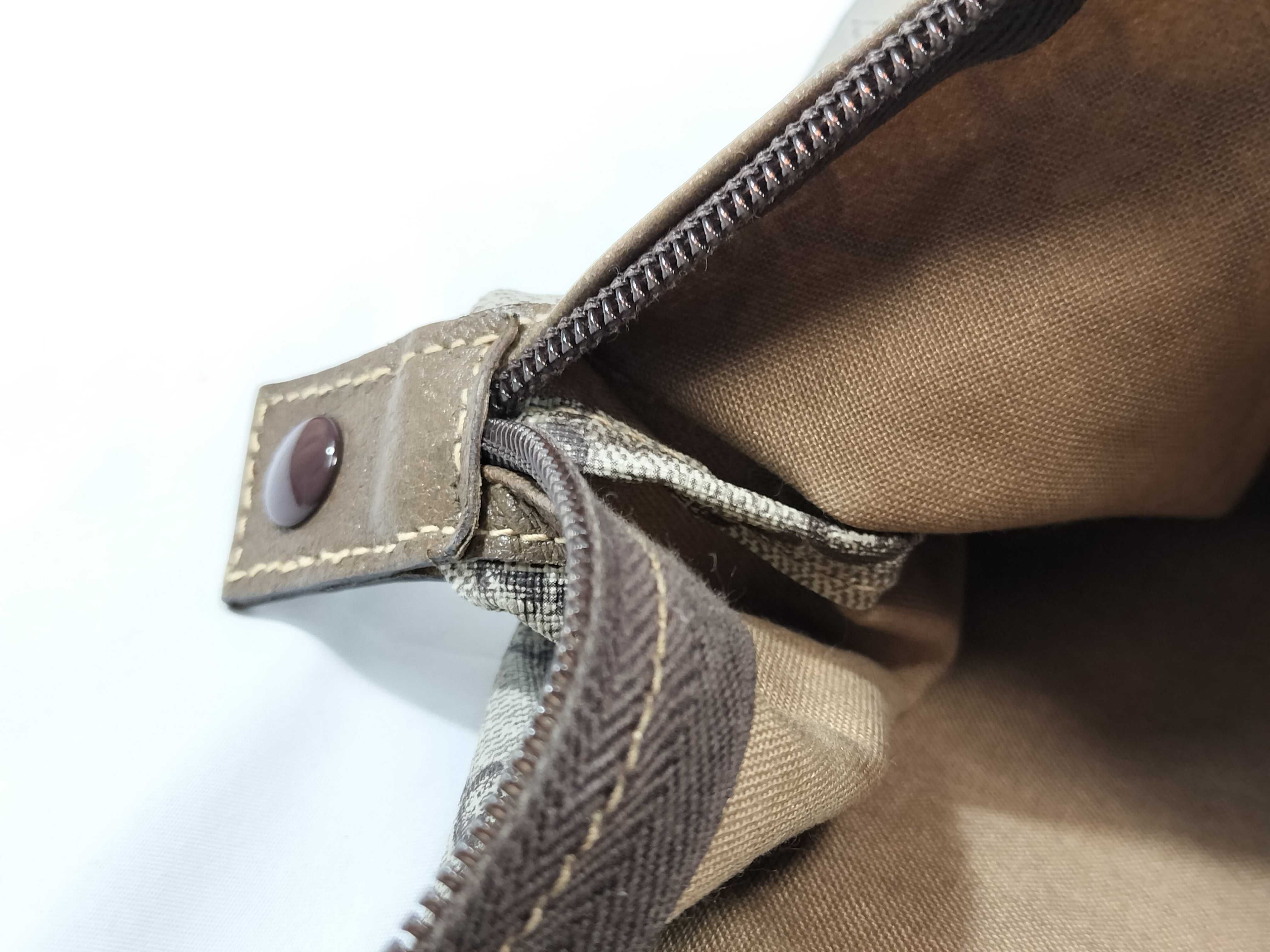 GG Supreme Old Gucci PLUS Sherry Tote Bag — view 9