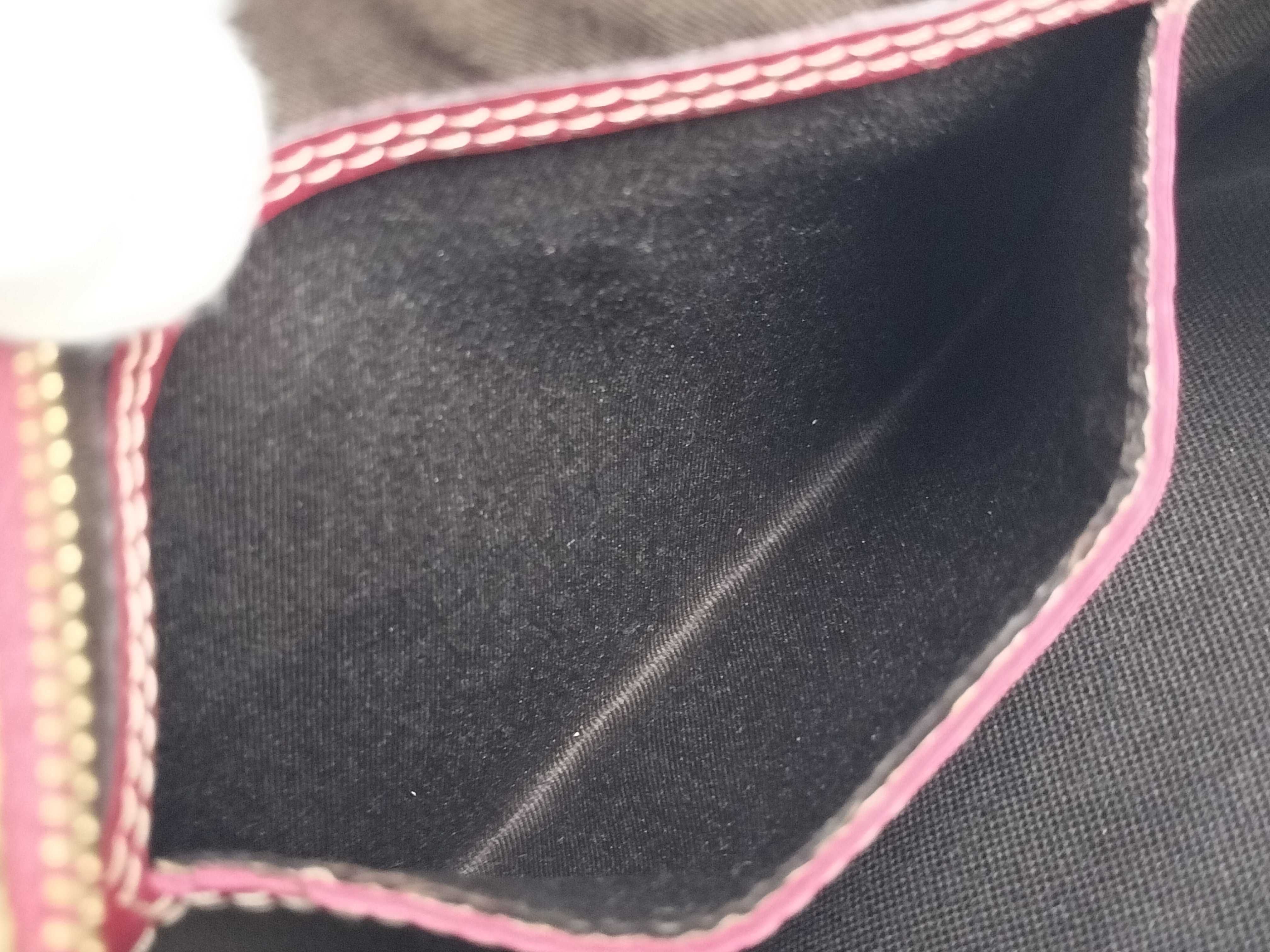 GG Supreme Sherry Shoulder Bag — view 11