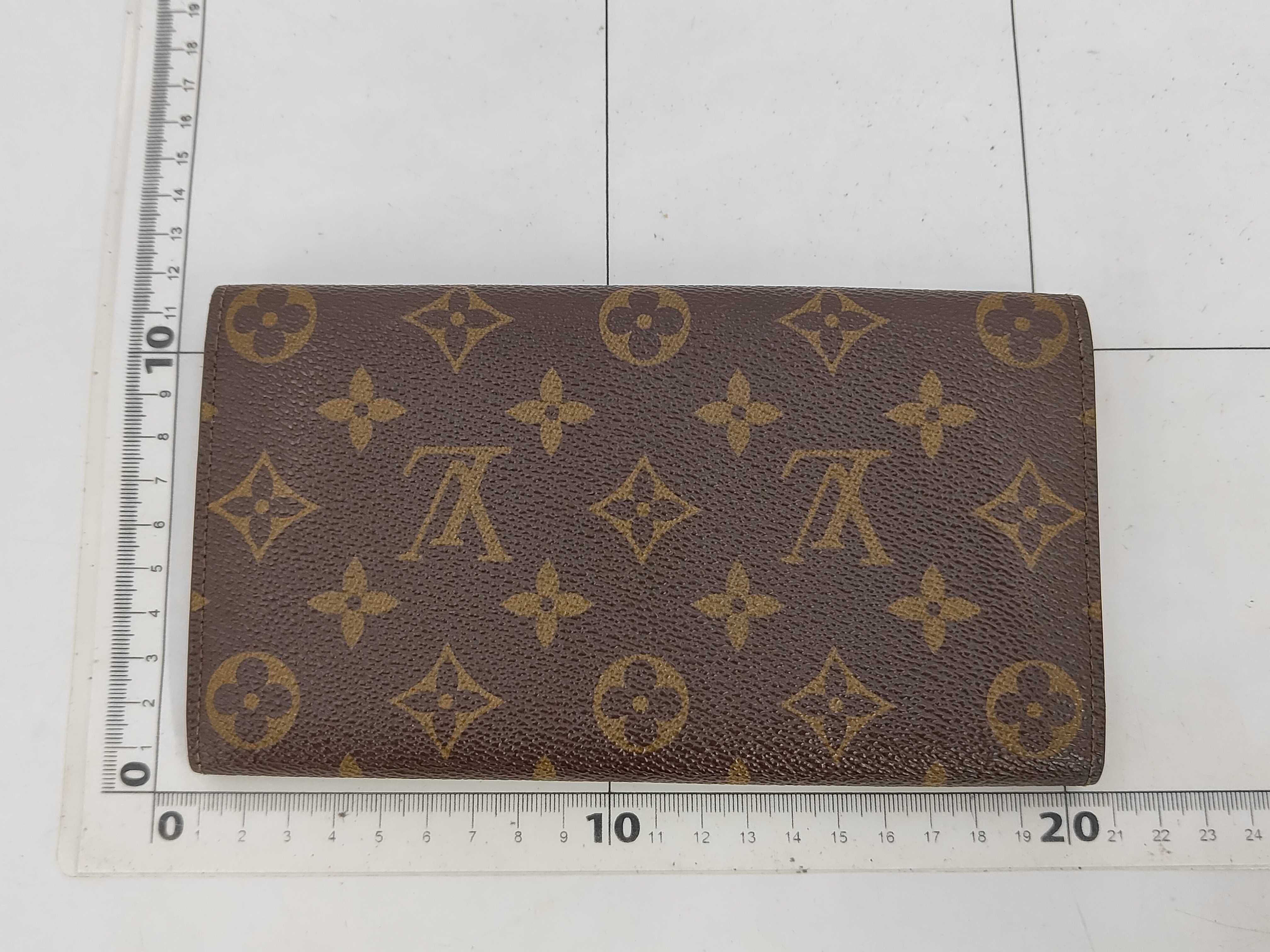 M61725 Monogram Pochette Porte Monnaie Credit Wallet — view 2
