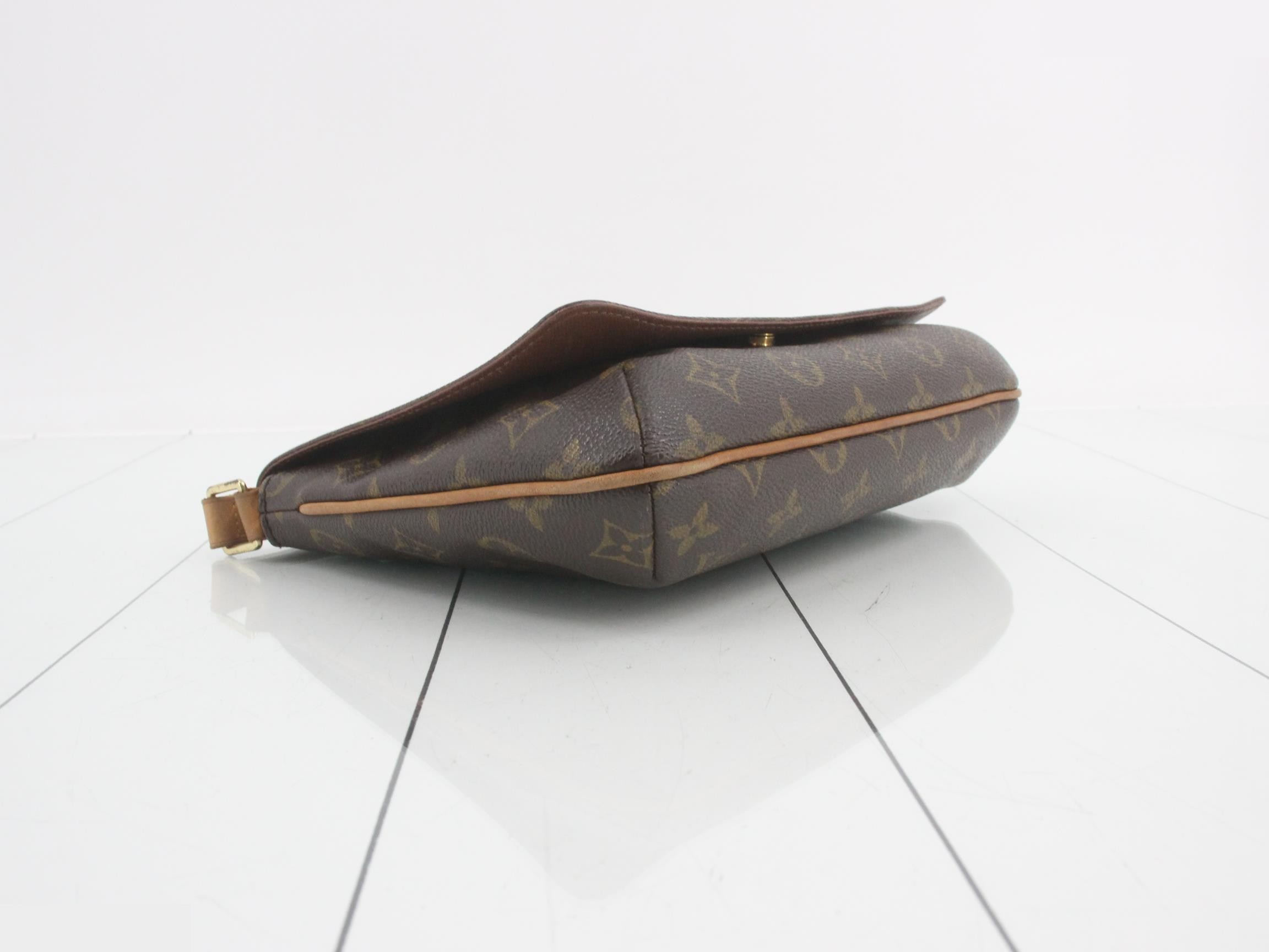 M51257 Musette Tango Short — view 5