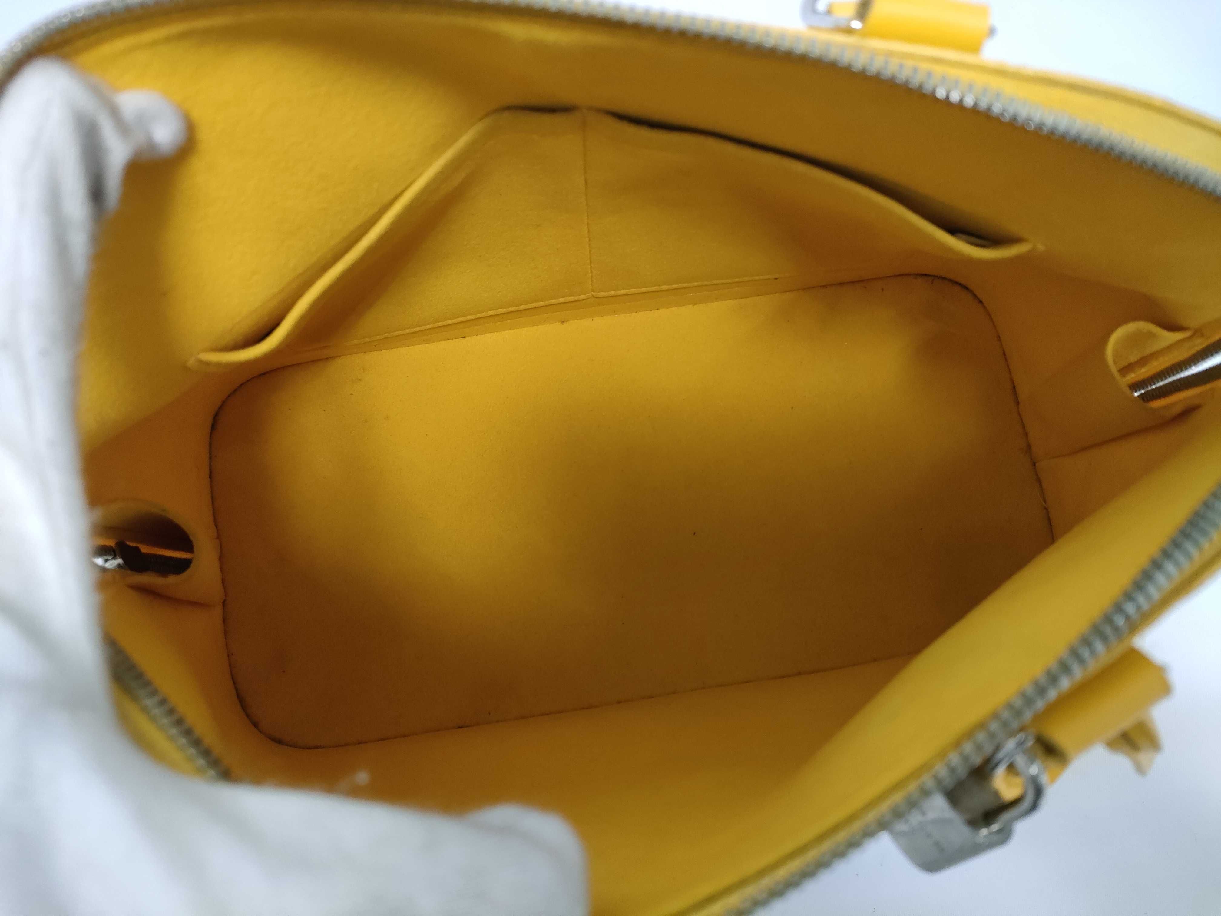Epi Alma Epi Yellow Silver FL0198 Handbag — view 11