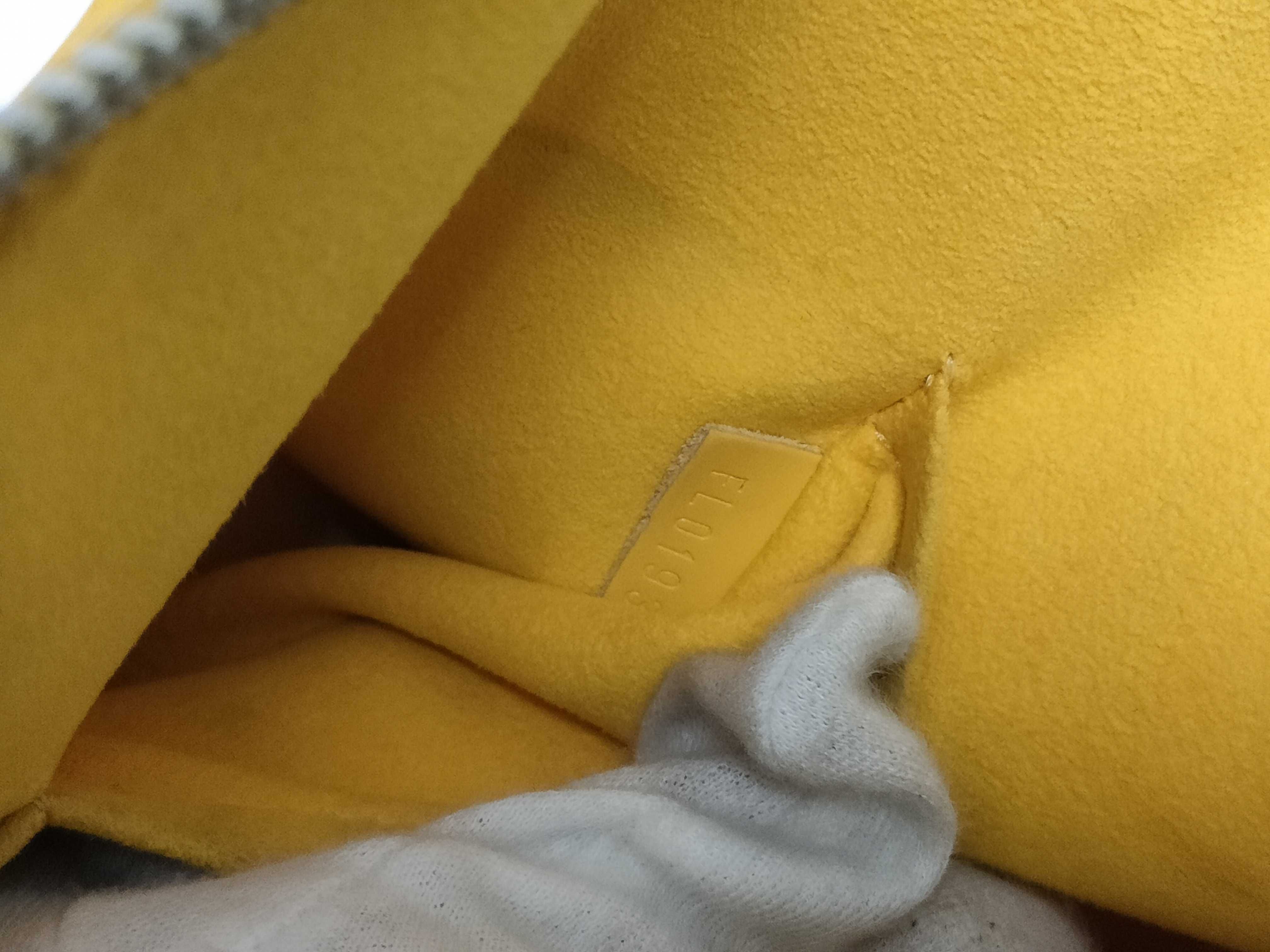 Epi Alma Epi Yellow Silver FL0198 Handbag — view 14