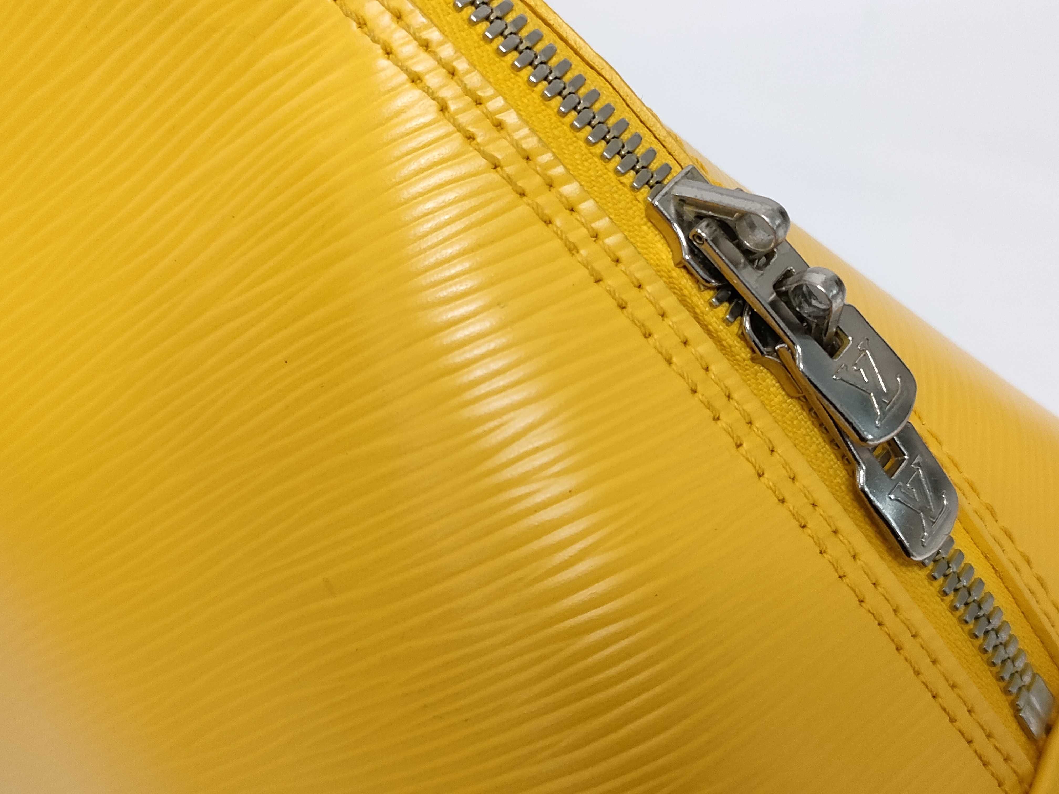 Epi Alma Epi Yellow Silver FL0198 Handbag — view 7