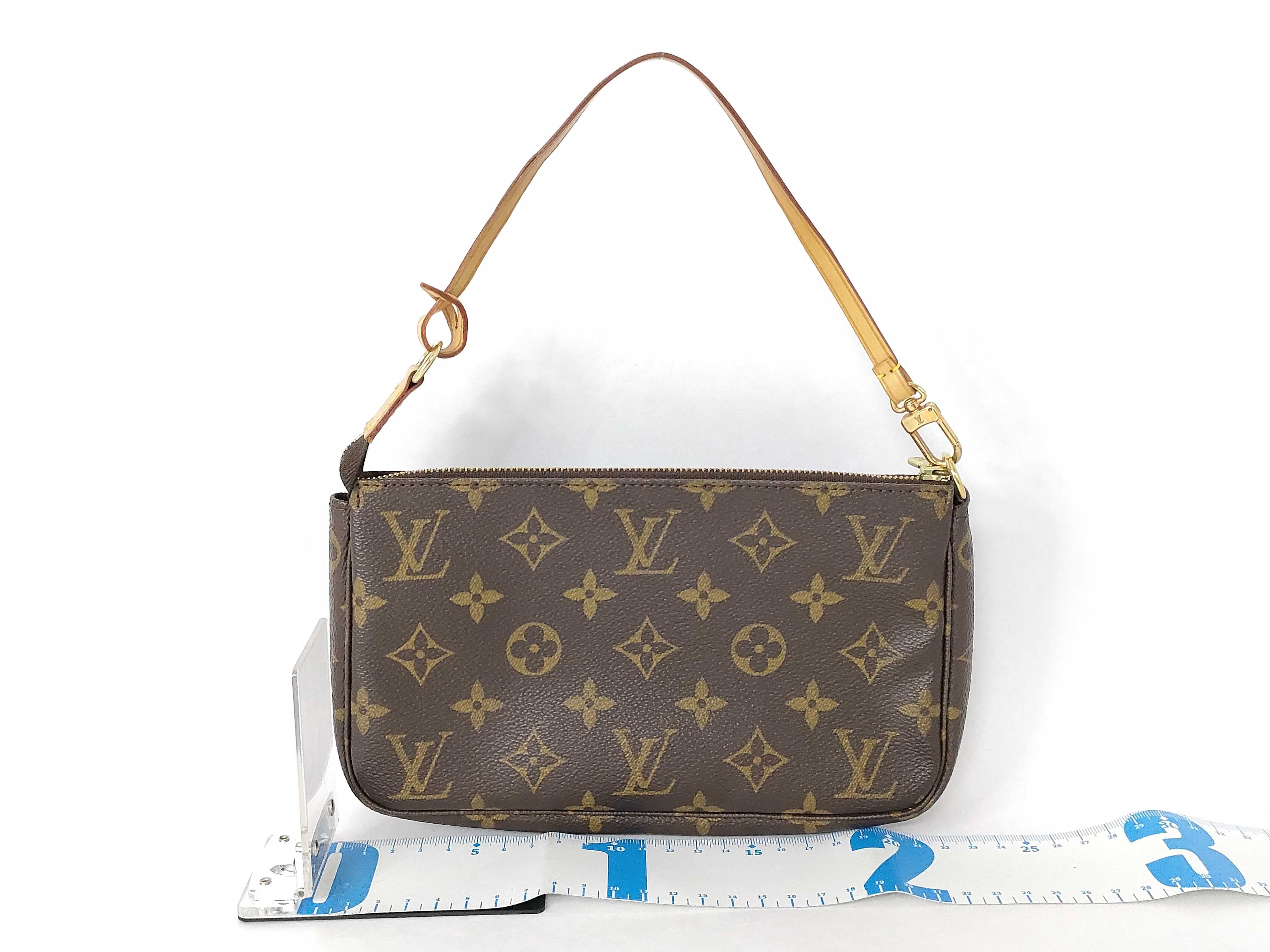 Monogram Louis Vuitton Monogram Accessoire M51980 Pouch — view 2