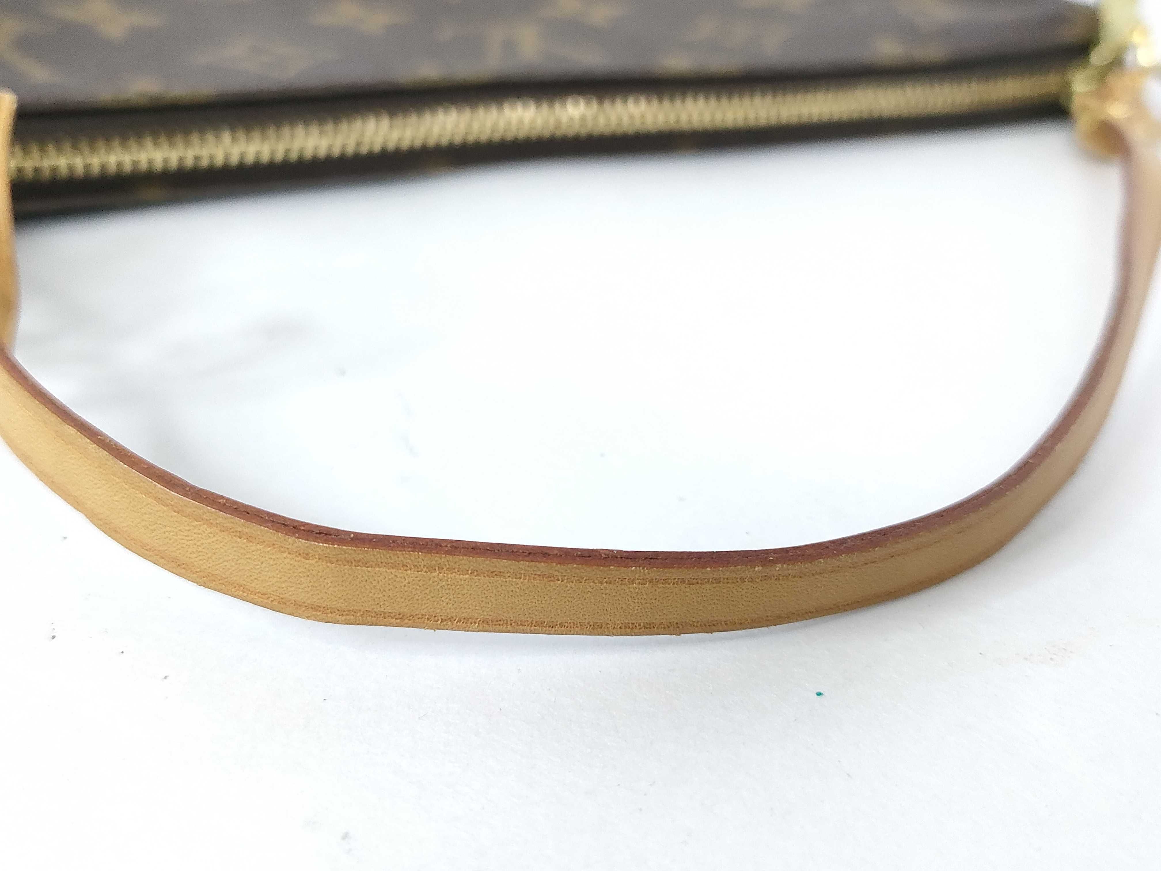 Monogram Louis Vuitton Monogram Accessoire M51980 Pouch — view 4