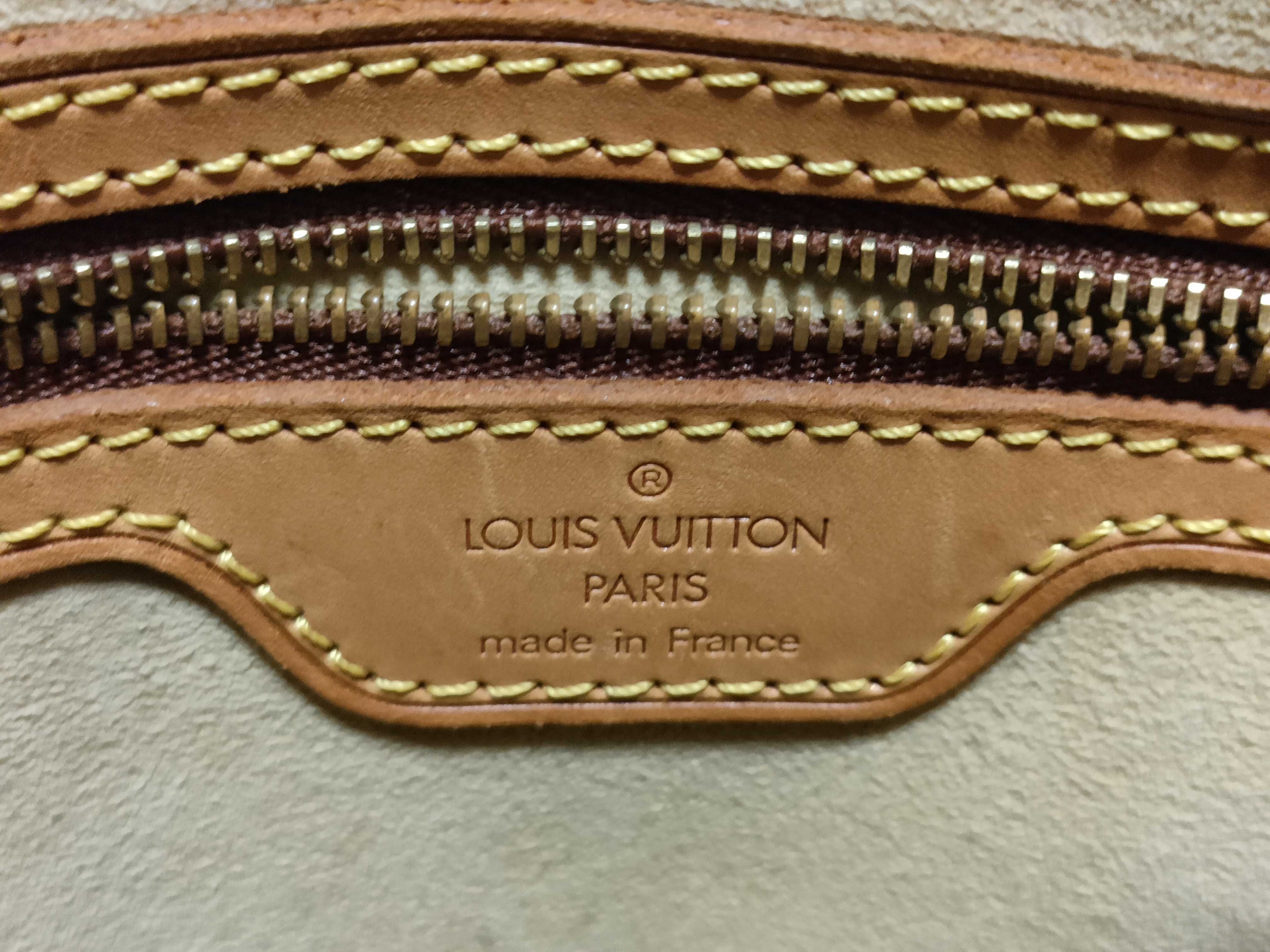 Monogram Looping MM Shoulder Bag — view 12