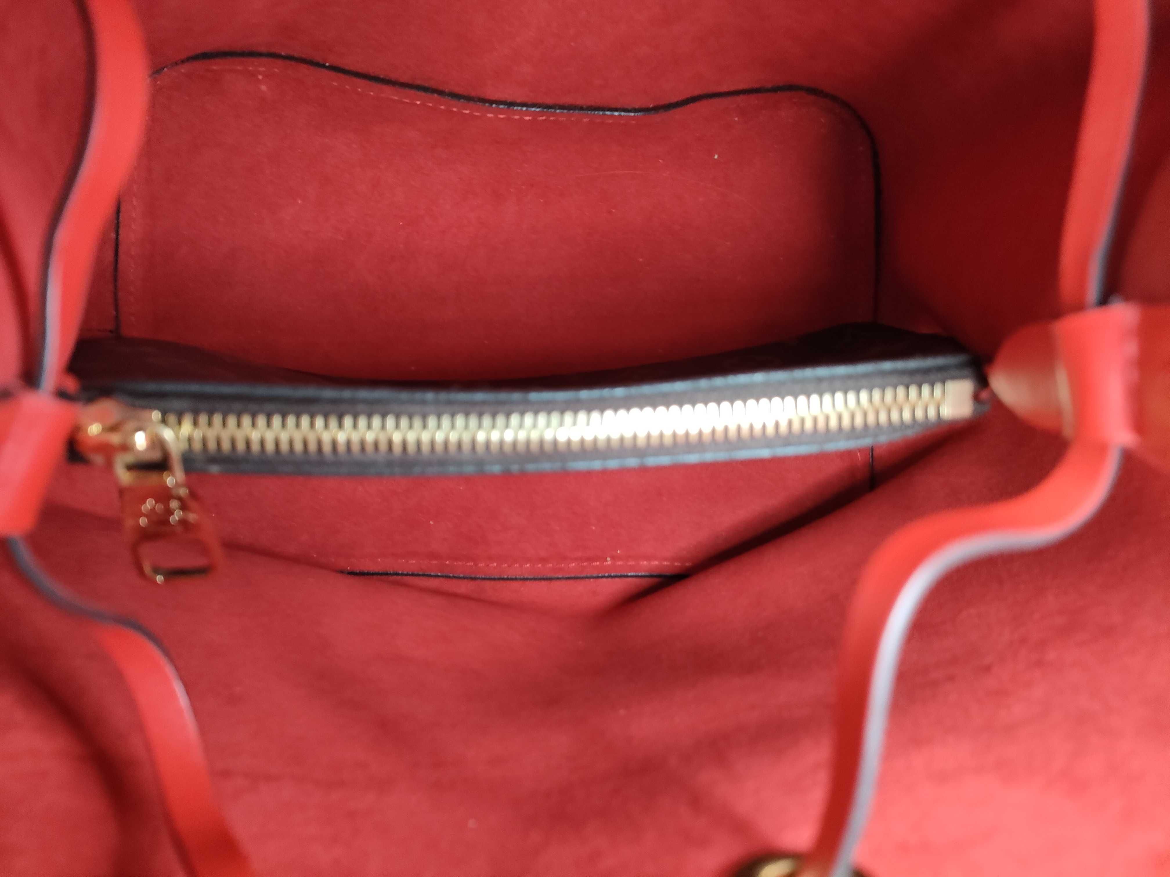 Monogram NeoNoe MM M44021 Shoulder Bag — view 10