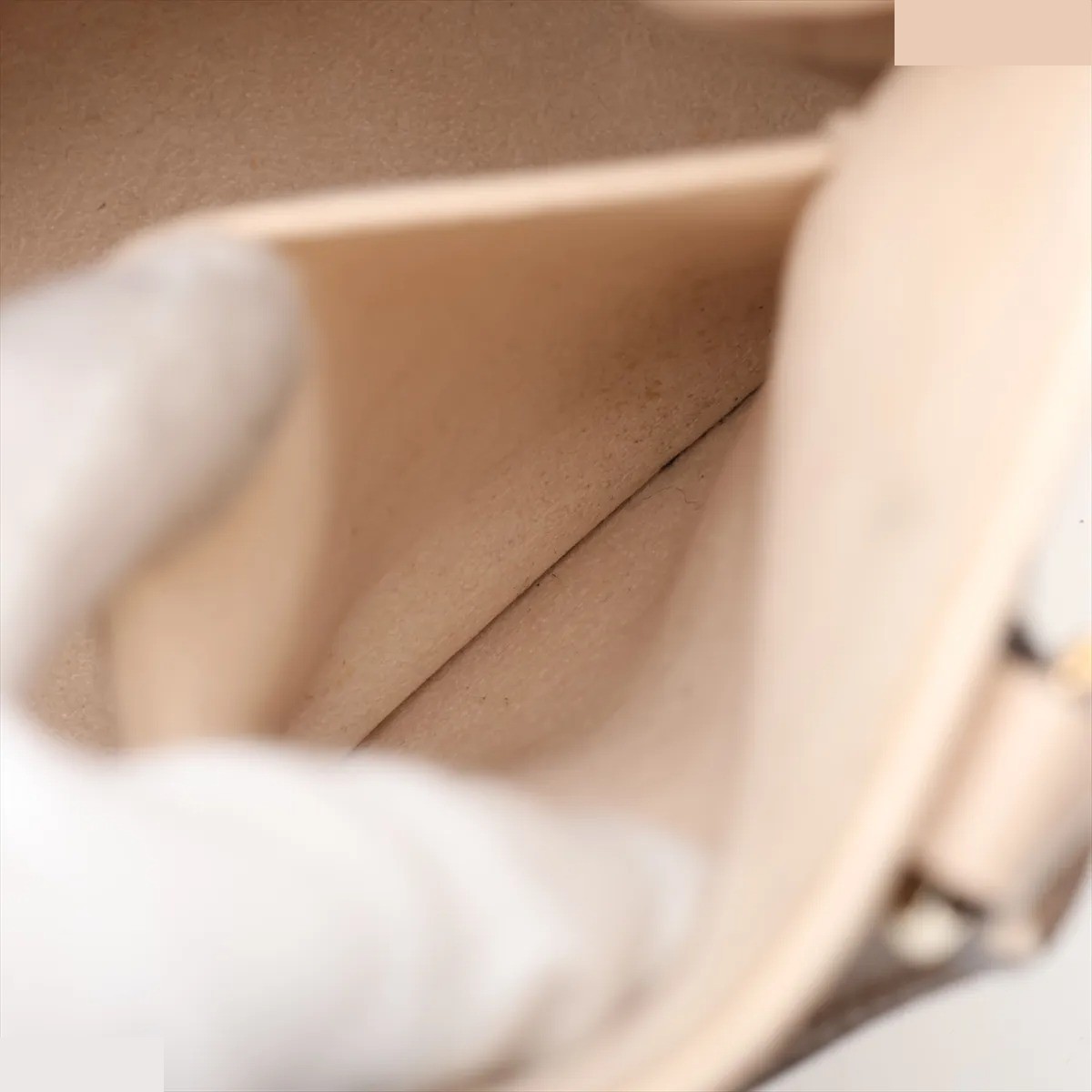 Monogram Empreinte OnTheGo PM RFID — view 10