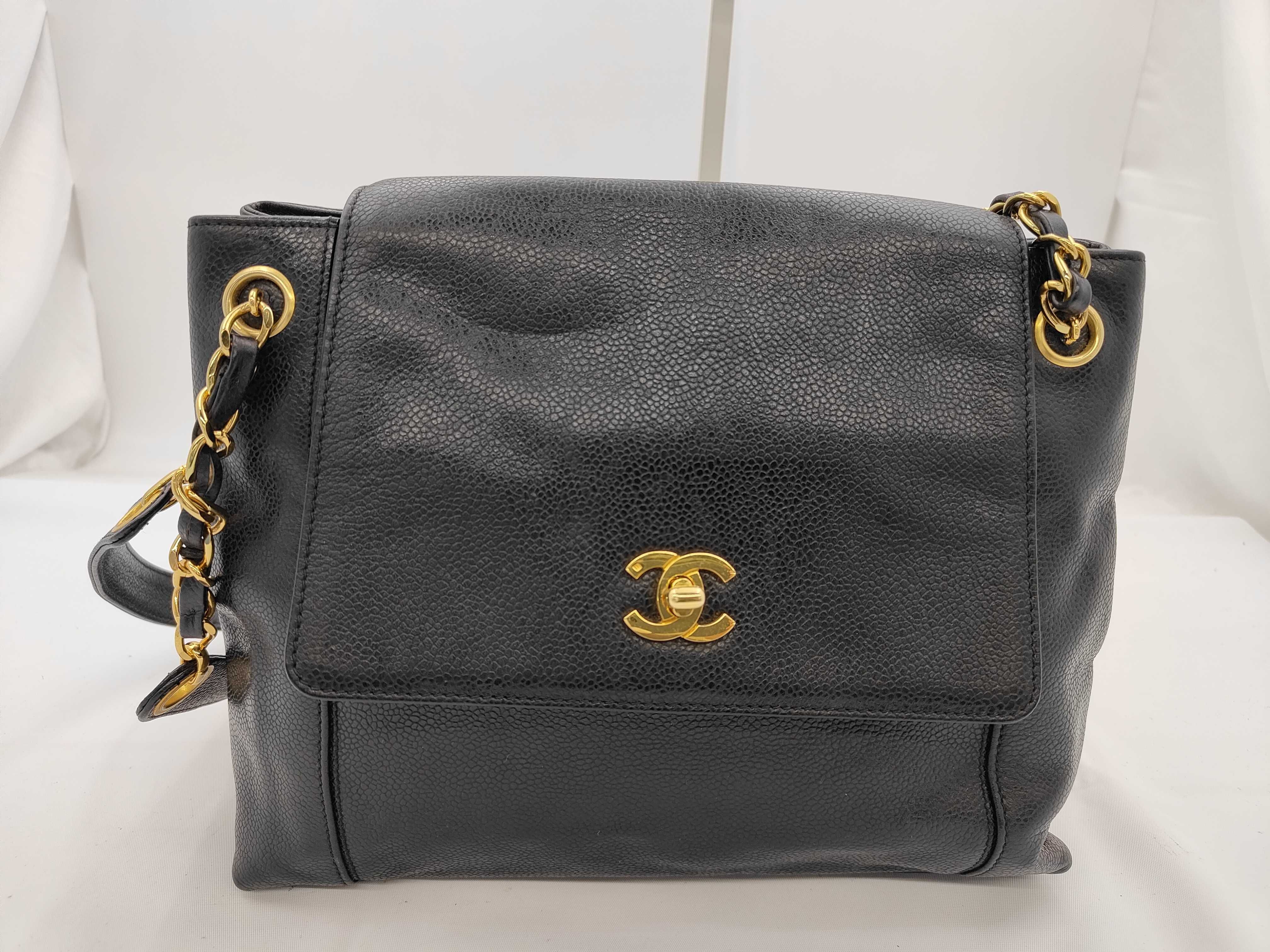 Coco Mark Turnlock Chain Shoulder Bag, Caviar Black, Series 4 Shoulder Bag