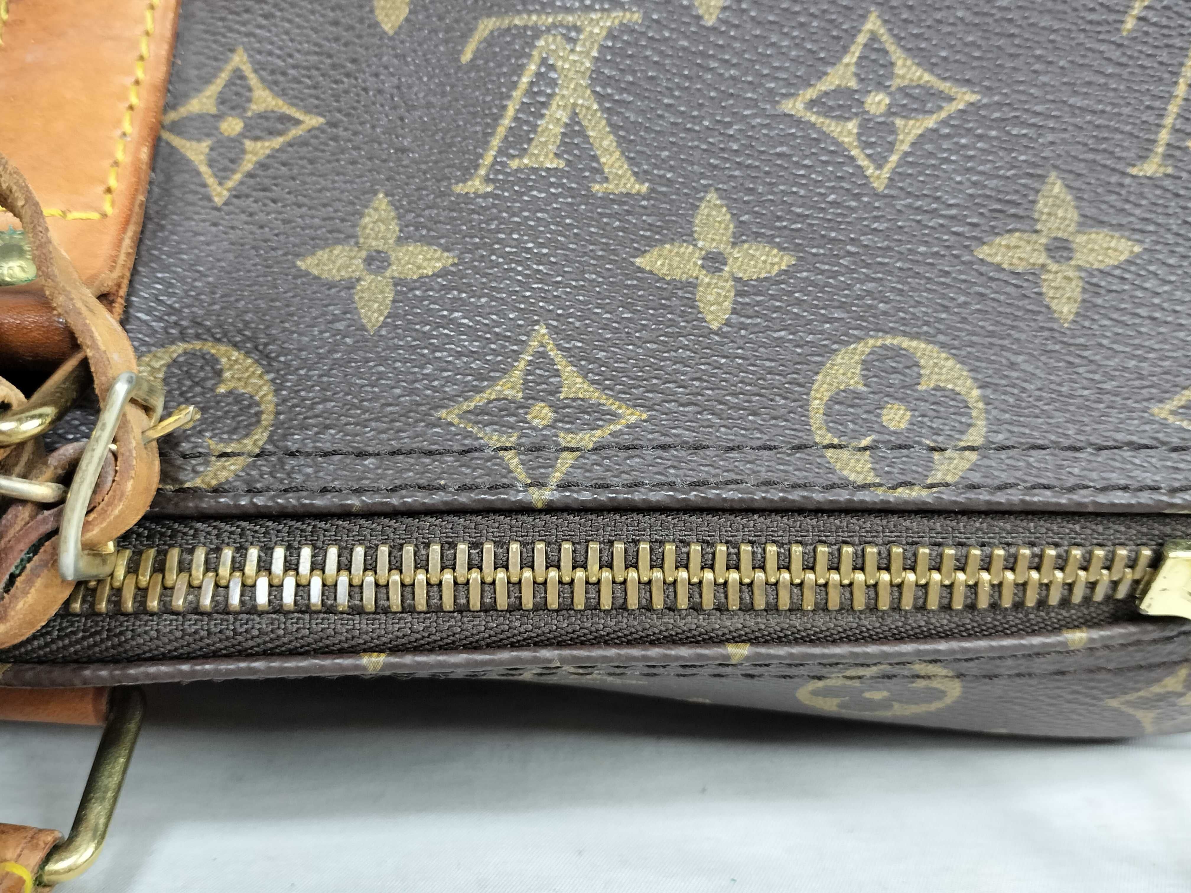Monogram Louis Vuitton Keepall Bandoulière 45 Monogram Boston Bag — view 6