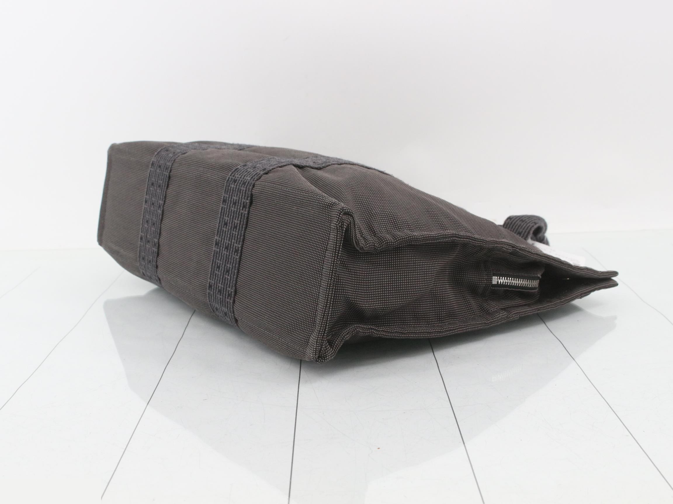 Yell Line Tote MM Gray — view 6