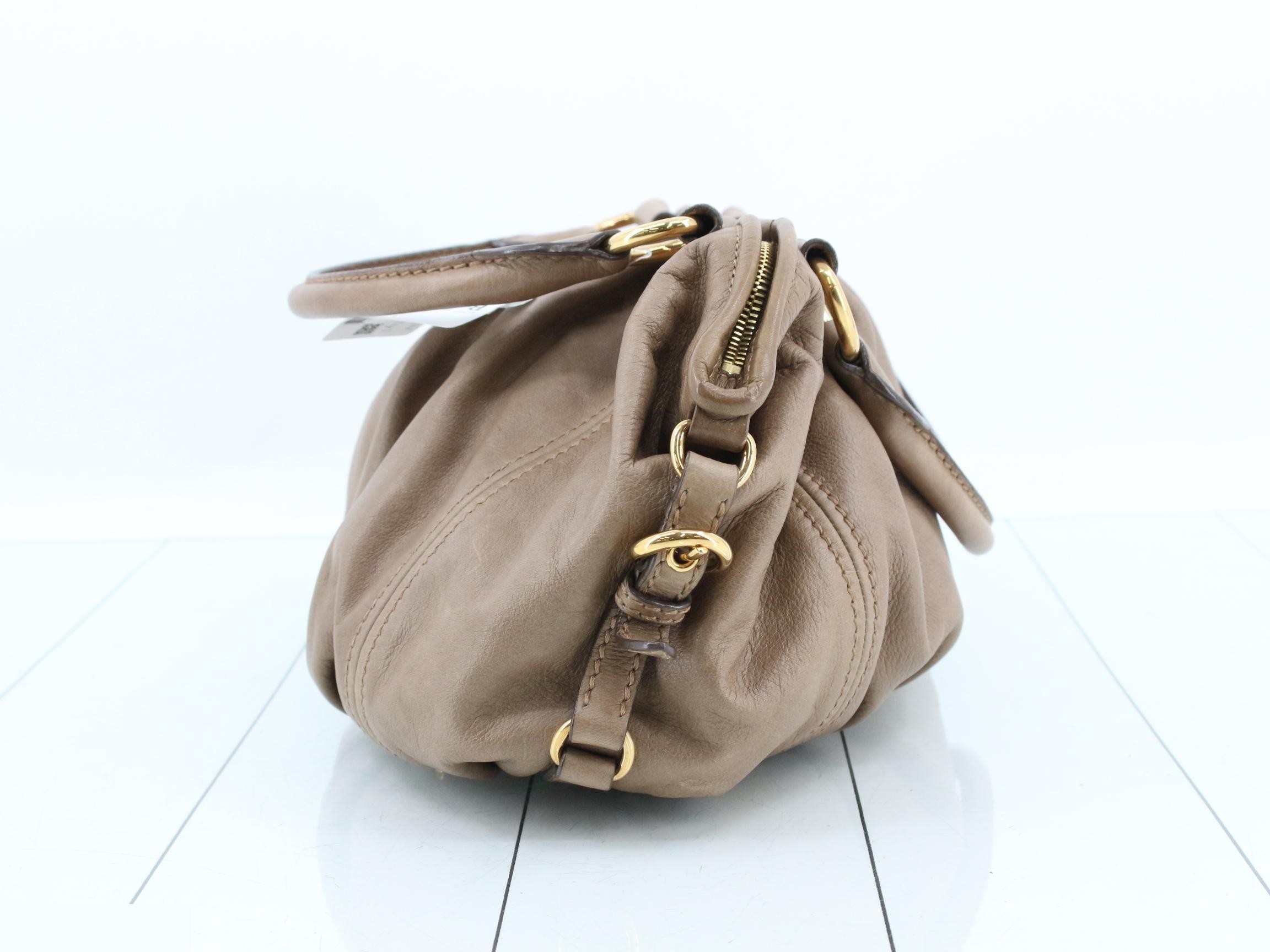 Vitello Luxe Handbag, Leather — view 3