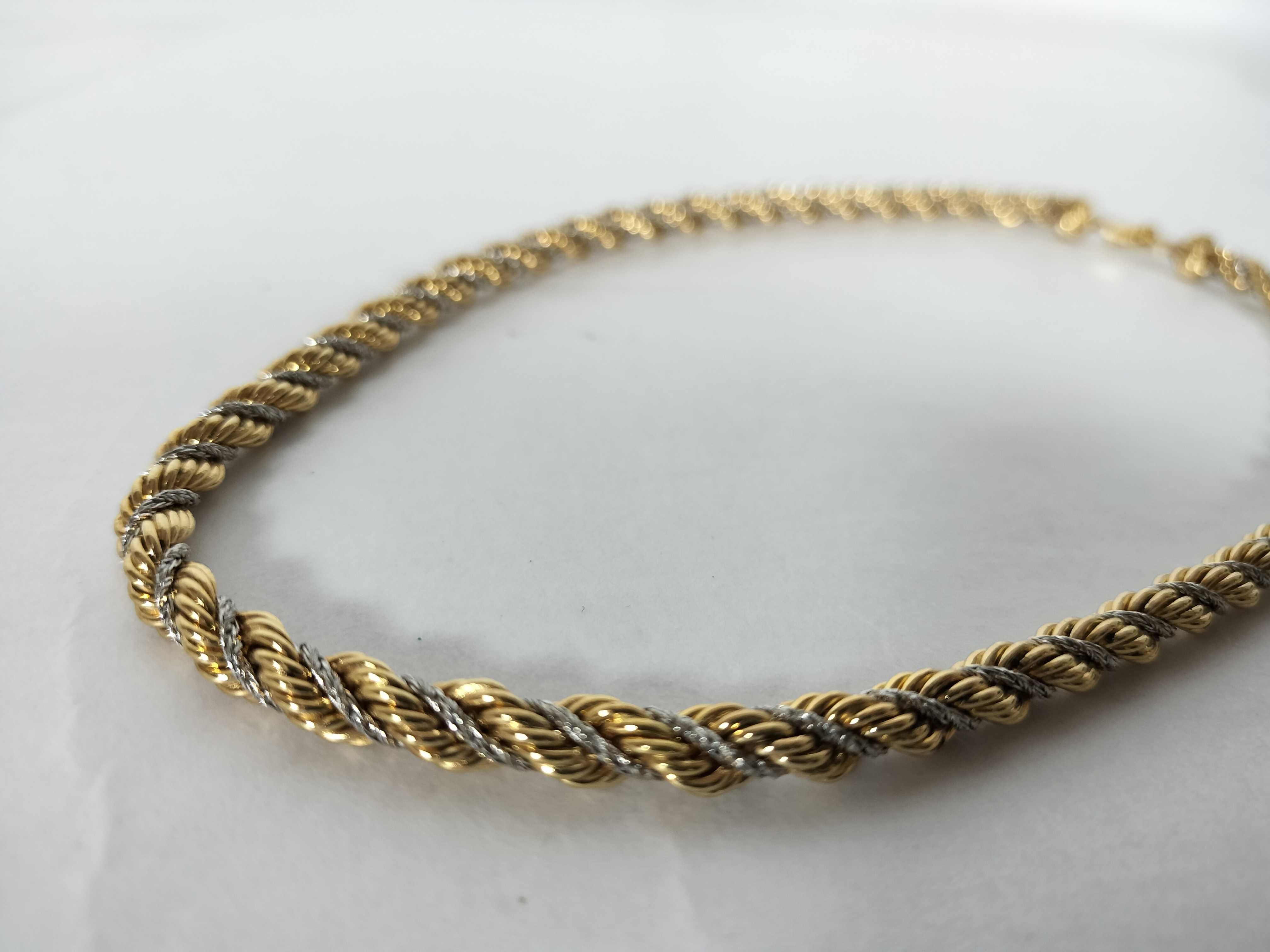necklace in gold/silver. — view 3