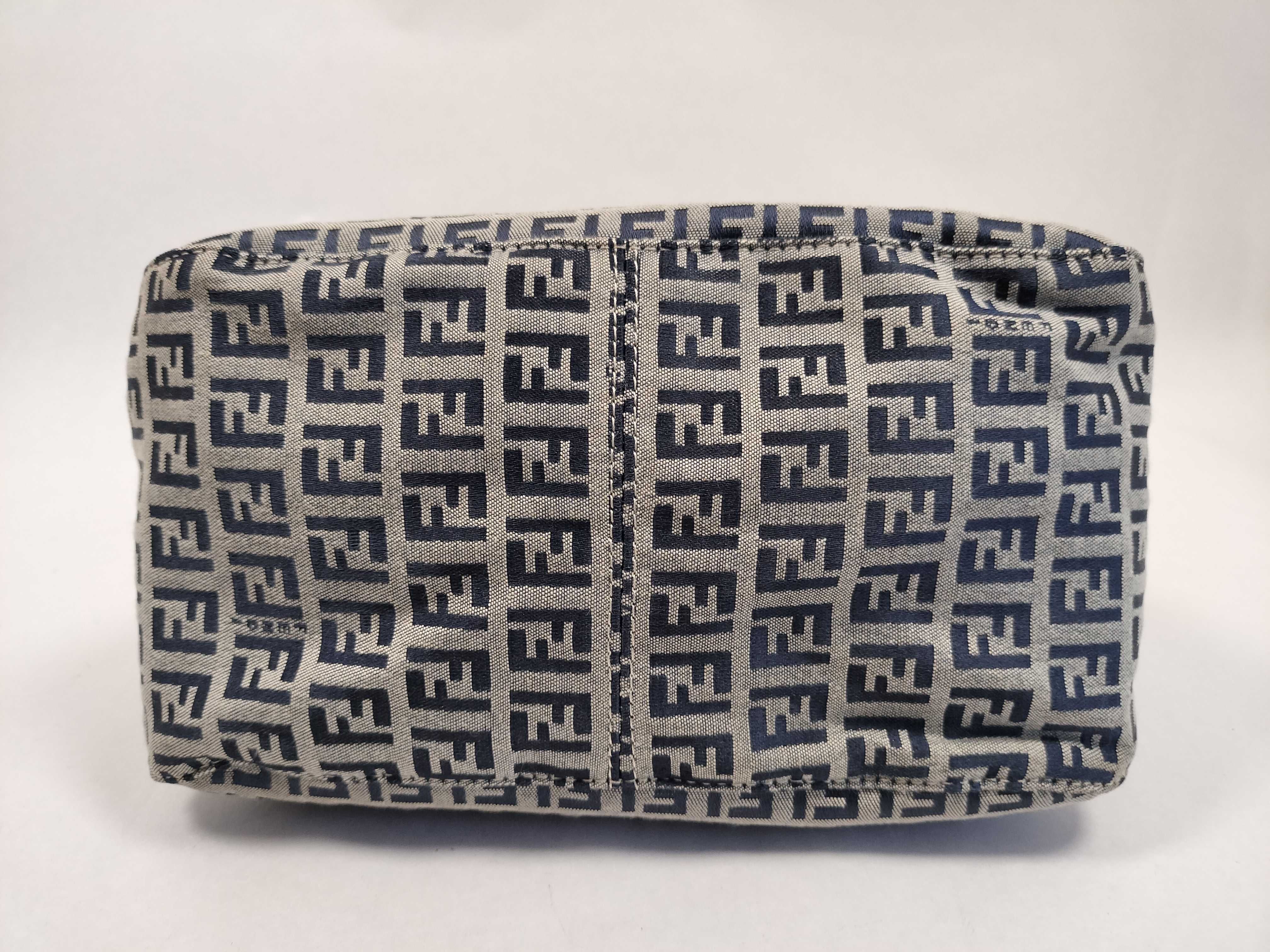 Mamma Fendi Zucchino Mamma Bucket Canvas x Leather Shoulder Bag Navy Shoulder Bag — view 7