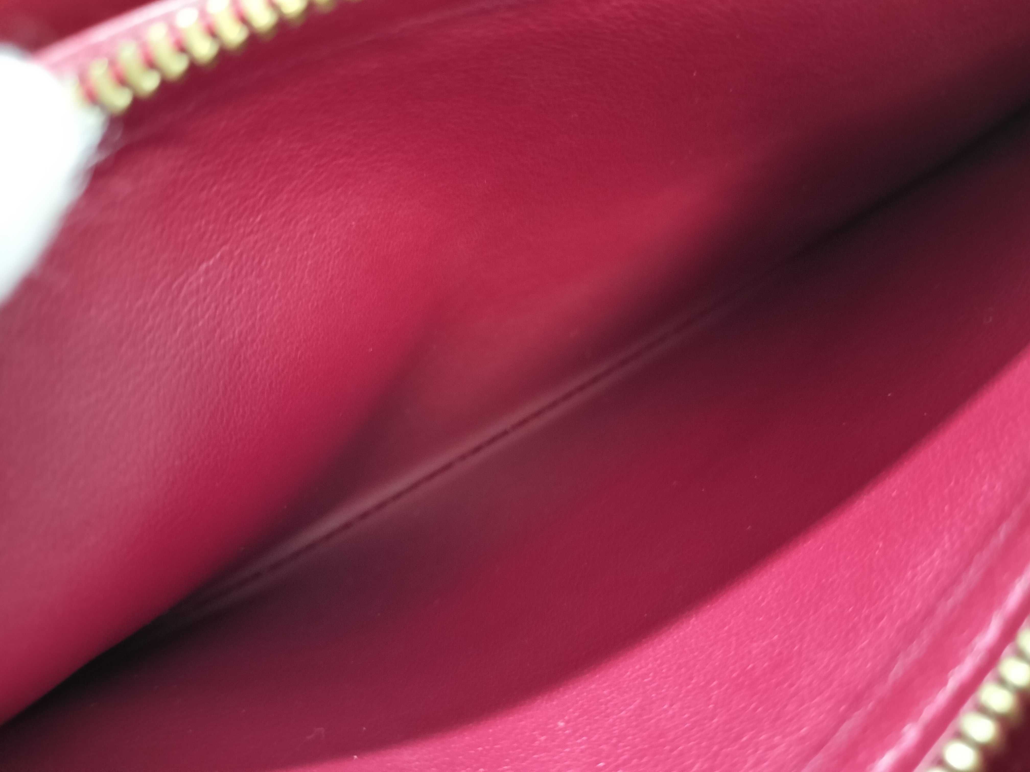Vernis Zippy Wallet Pomme d'Amour M91981 CA2143 Wallet — view 9