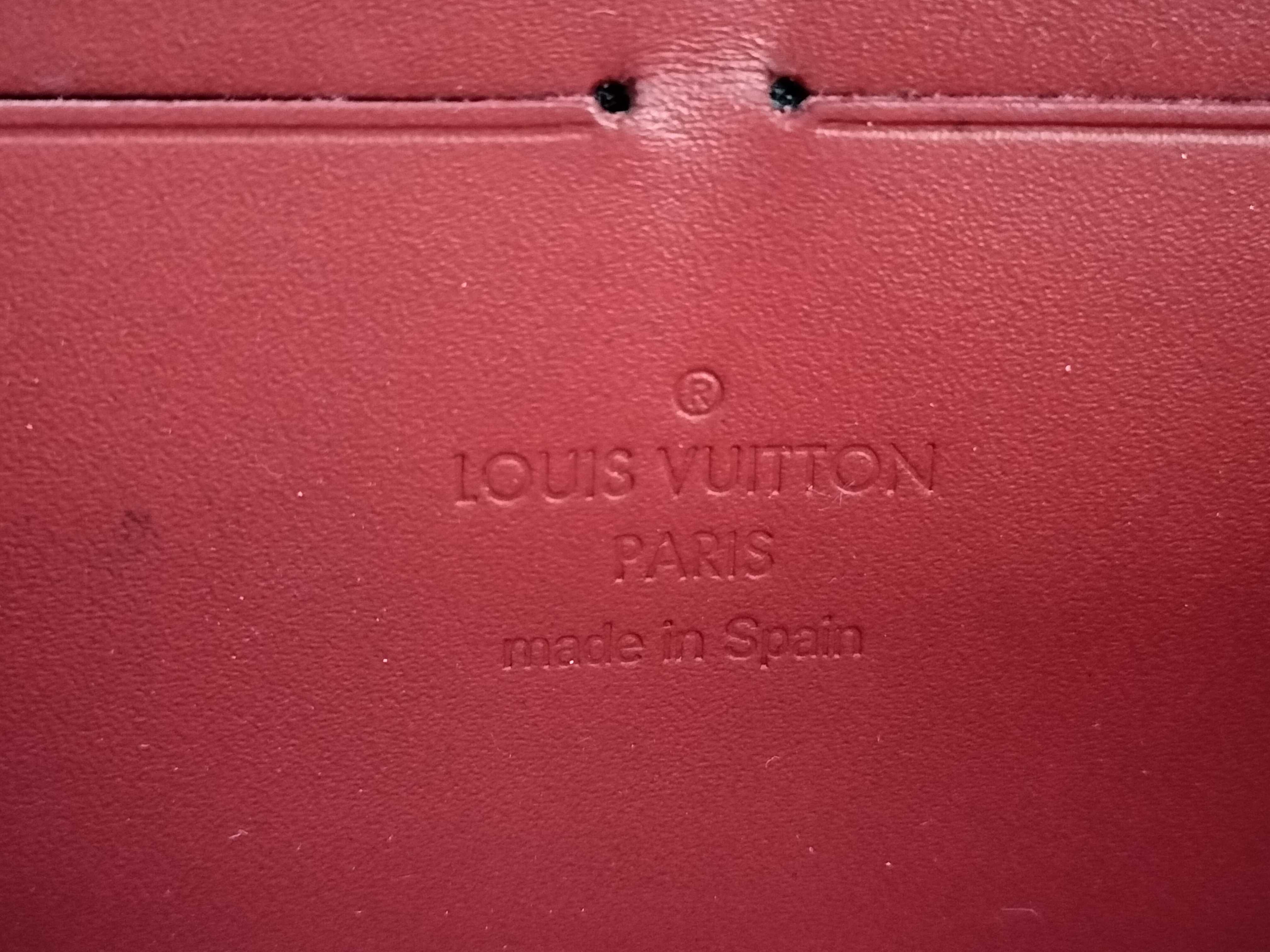 Vernis Zippy Wallet Pomme d'Amour M91981 CA2143 Wallet — view 10