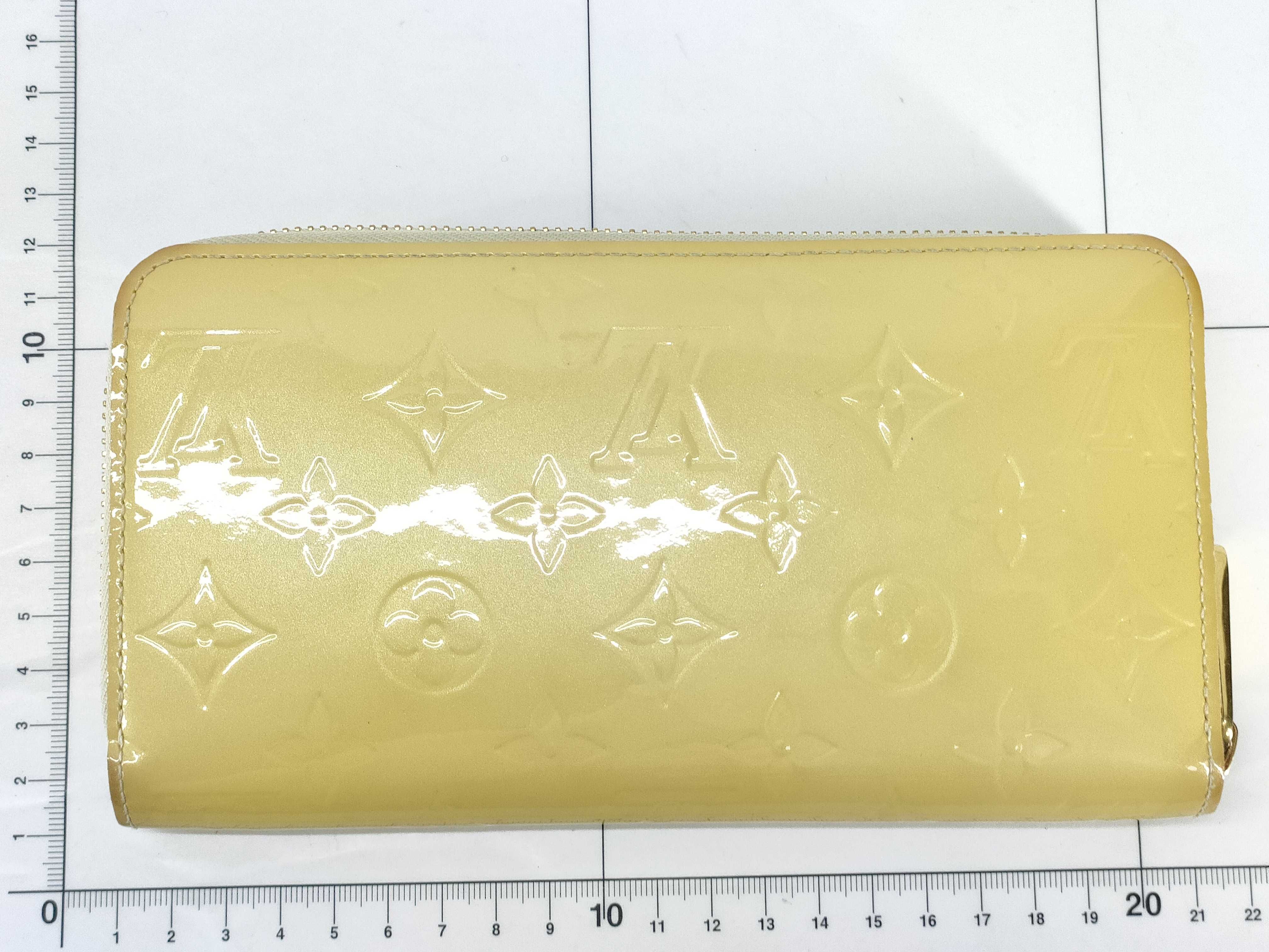 Vernis Vuitton Vernis Zippy Wallet Broncolail Wallet — view 2