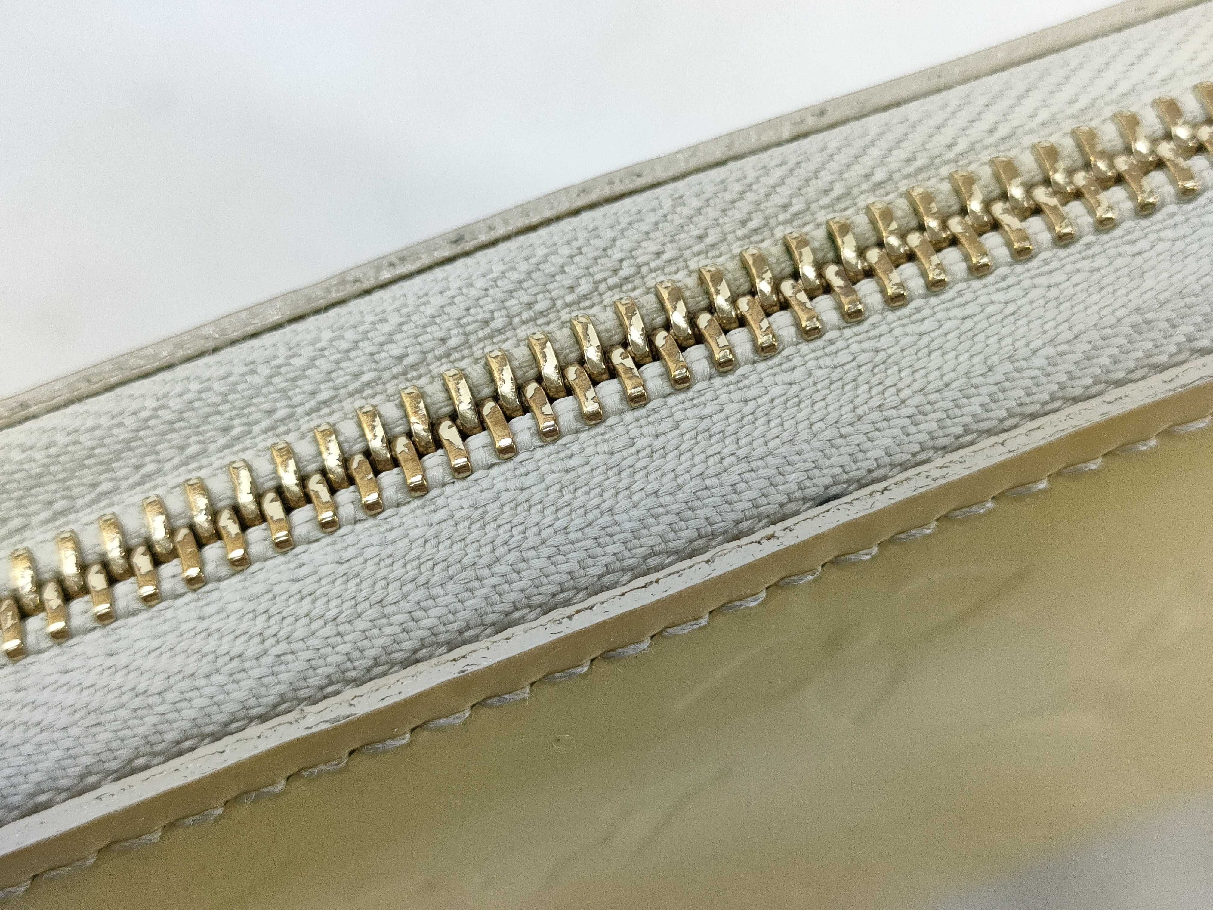 Vernis Vuitton Vernis Zippy Wallet Broncolail Wallet — view 7