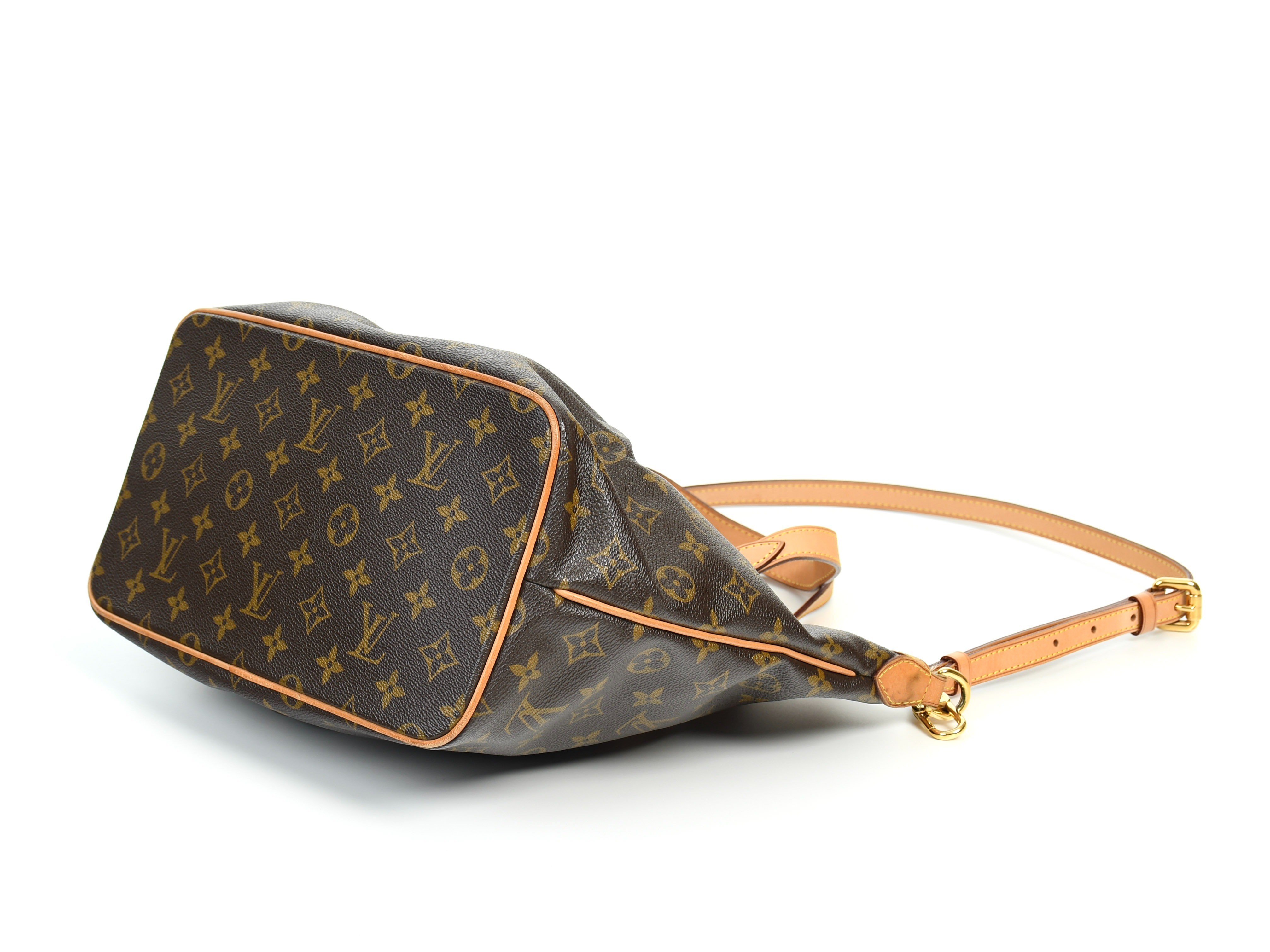Includes strap and dust bag. Palermo PM M40145 SR4152 — view 3