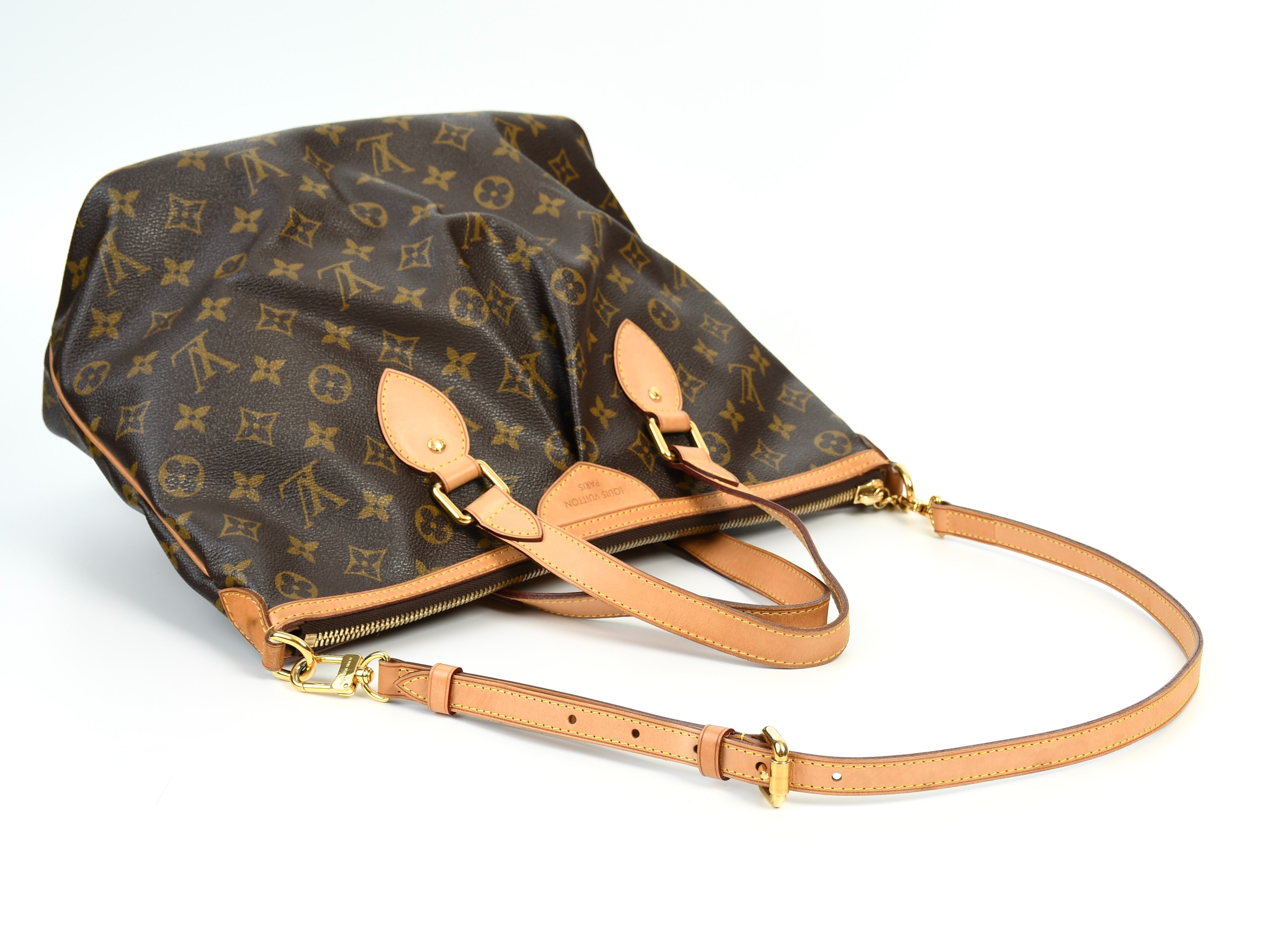 Includes strap and dust bag. Palermo PM M40145 SR4152 — view 6