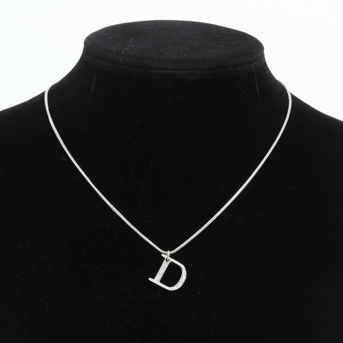 D-logo necklace, metal and rhinestones, silver. Shows signs of wear, — view 5