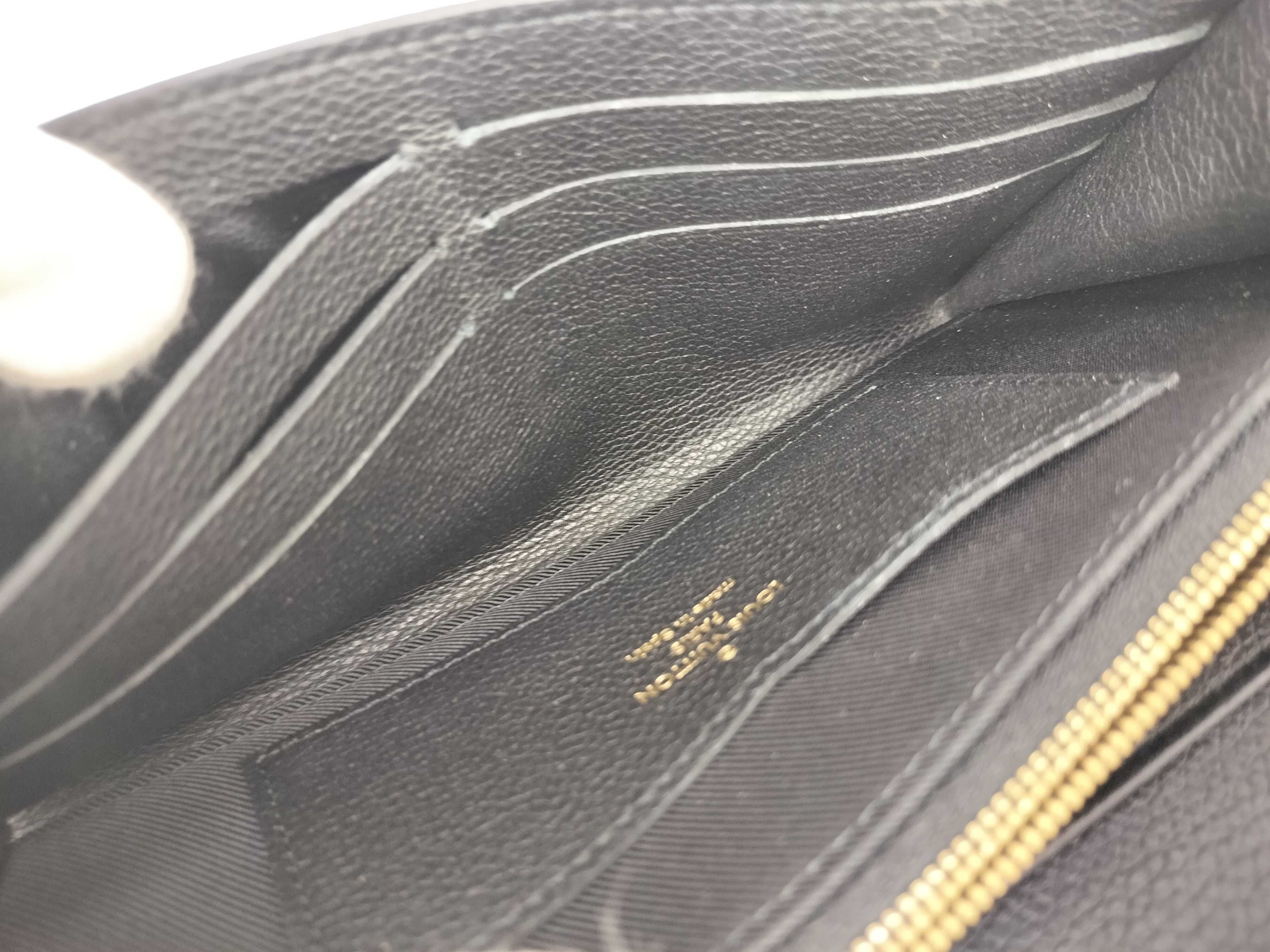 wallet — view 9