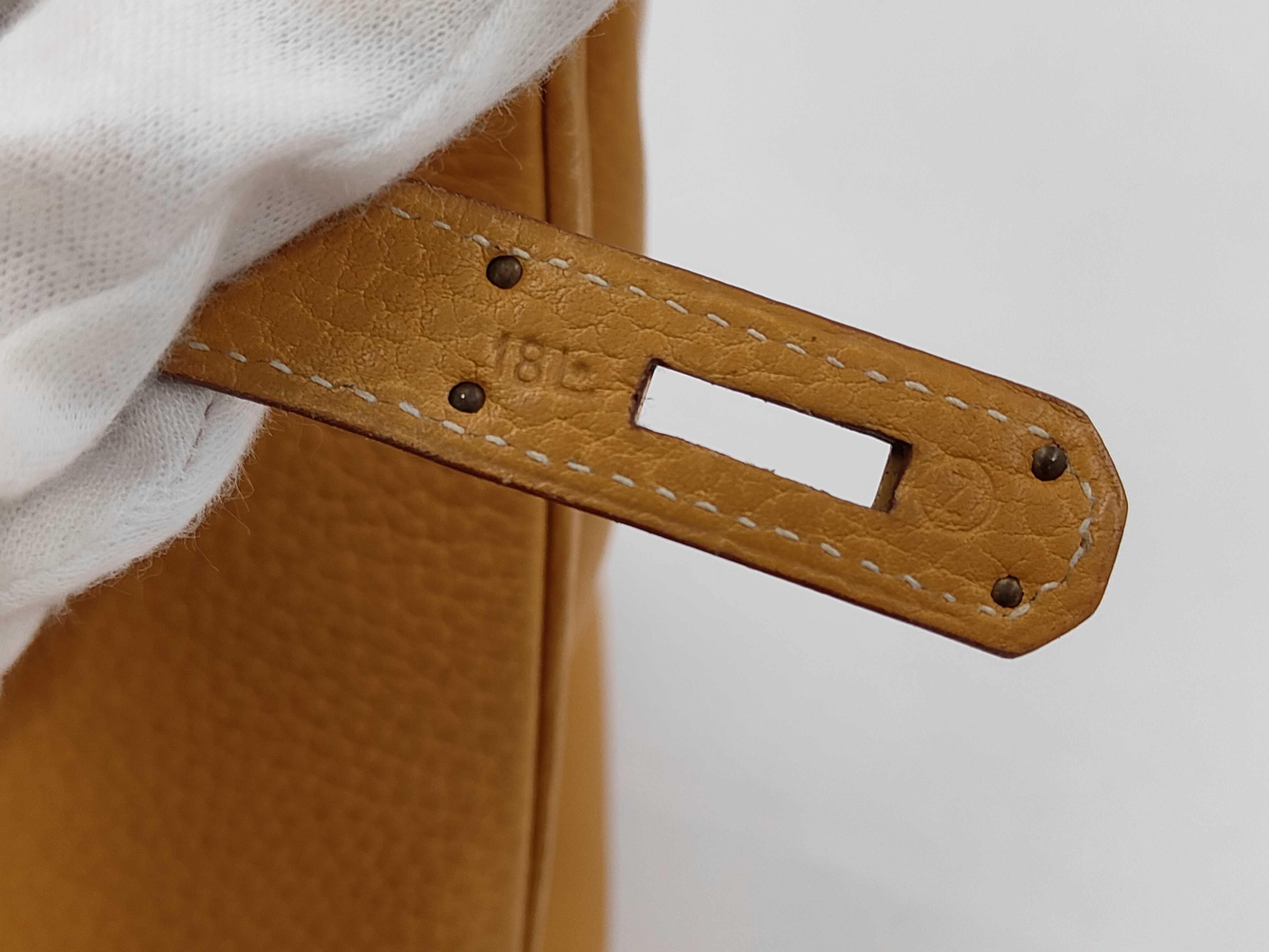 Birkin 35 Retourne Ardennes Natural Gold Hardware Z Stamp Handbag — view 12