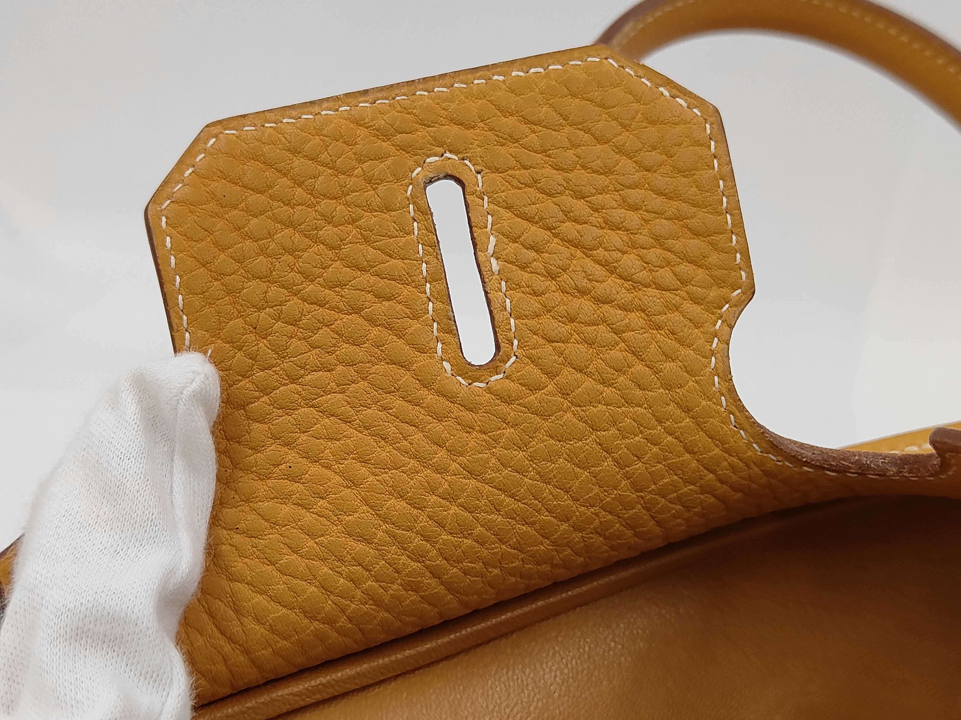 Birkin 35 Retourne Ardennes Natural Gold Hardware Z Stamp Handbag — view 10