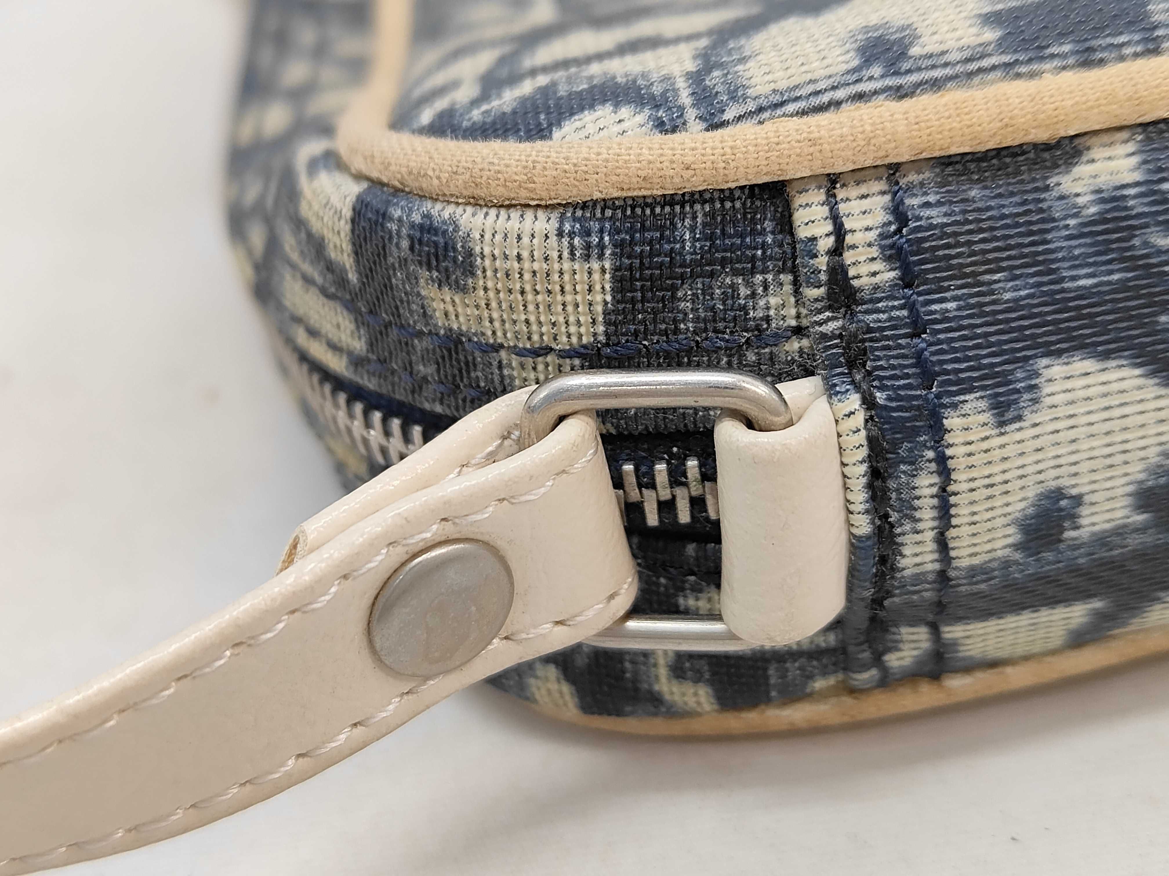 Trotter Number 1 Shoulder Bag — view 7