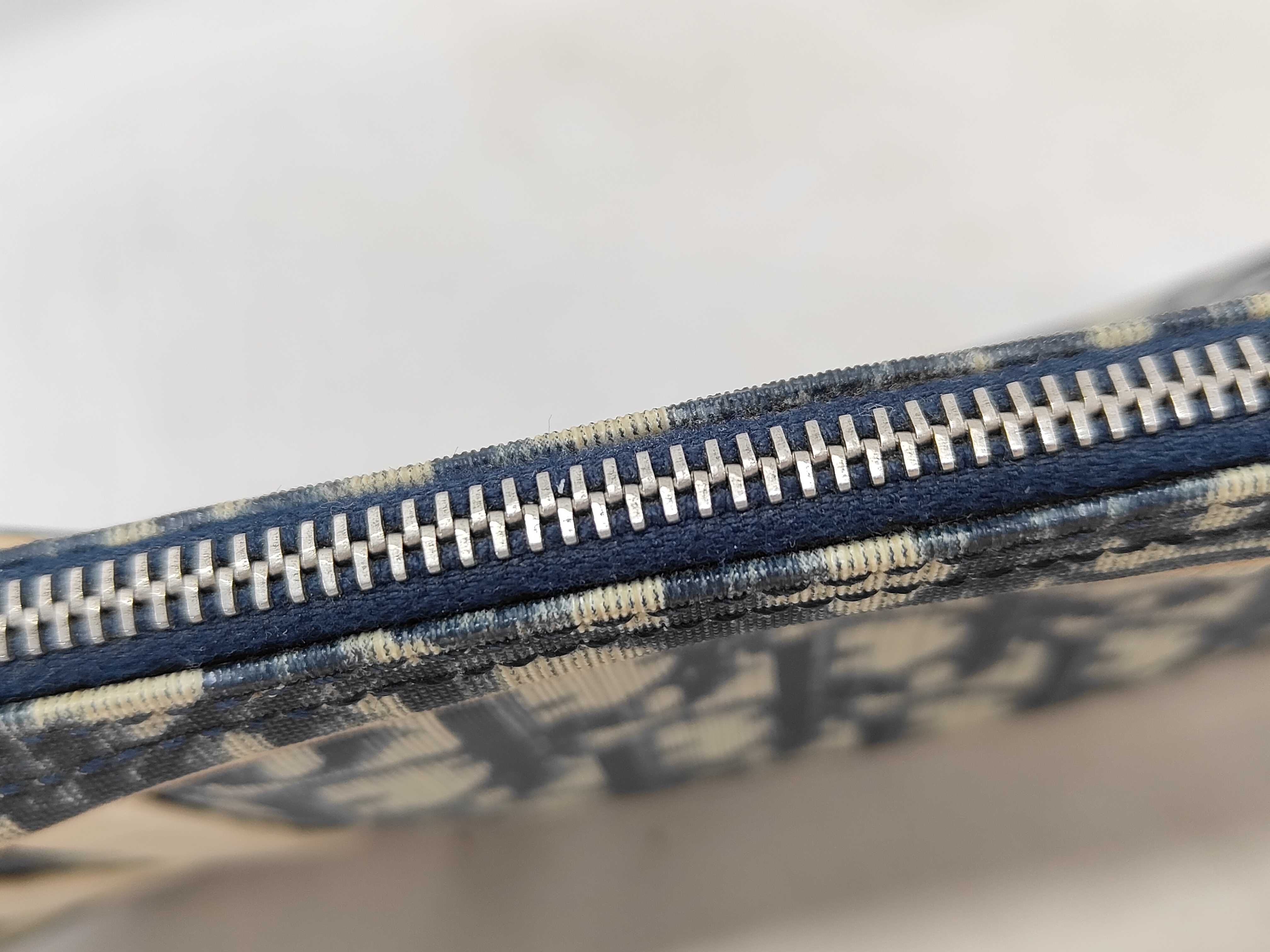 Trotter Number 1 Shoulder Bag — view 8