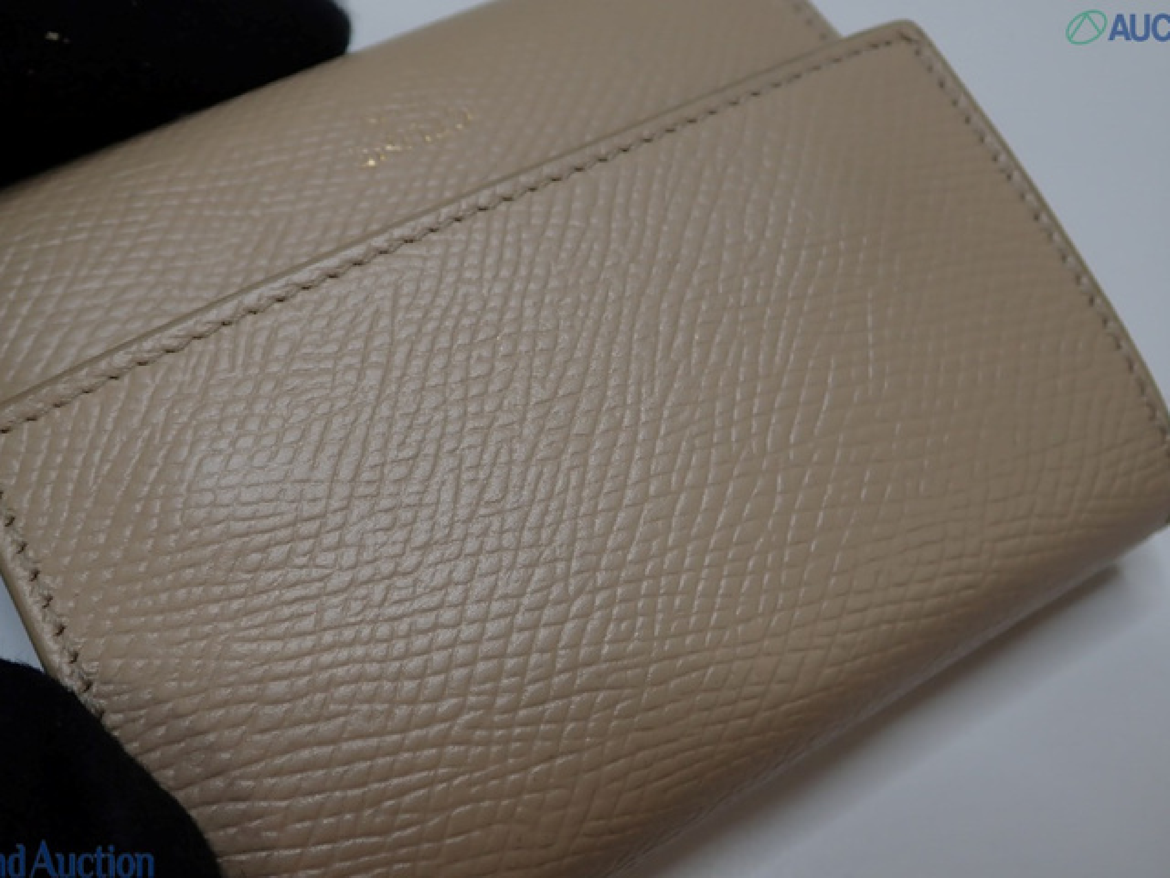 tri-fold wallet — view 12