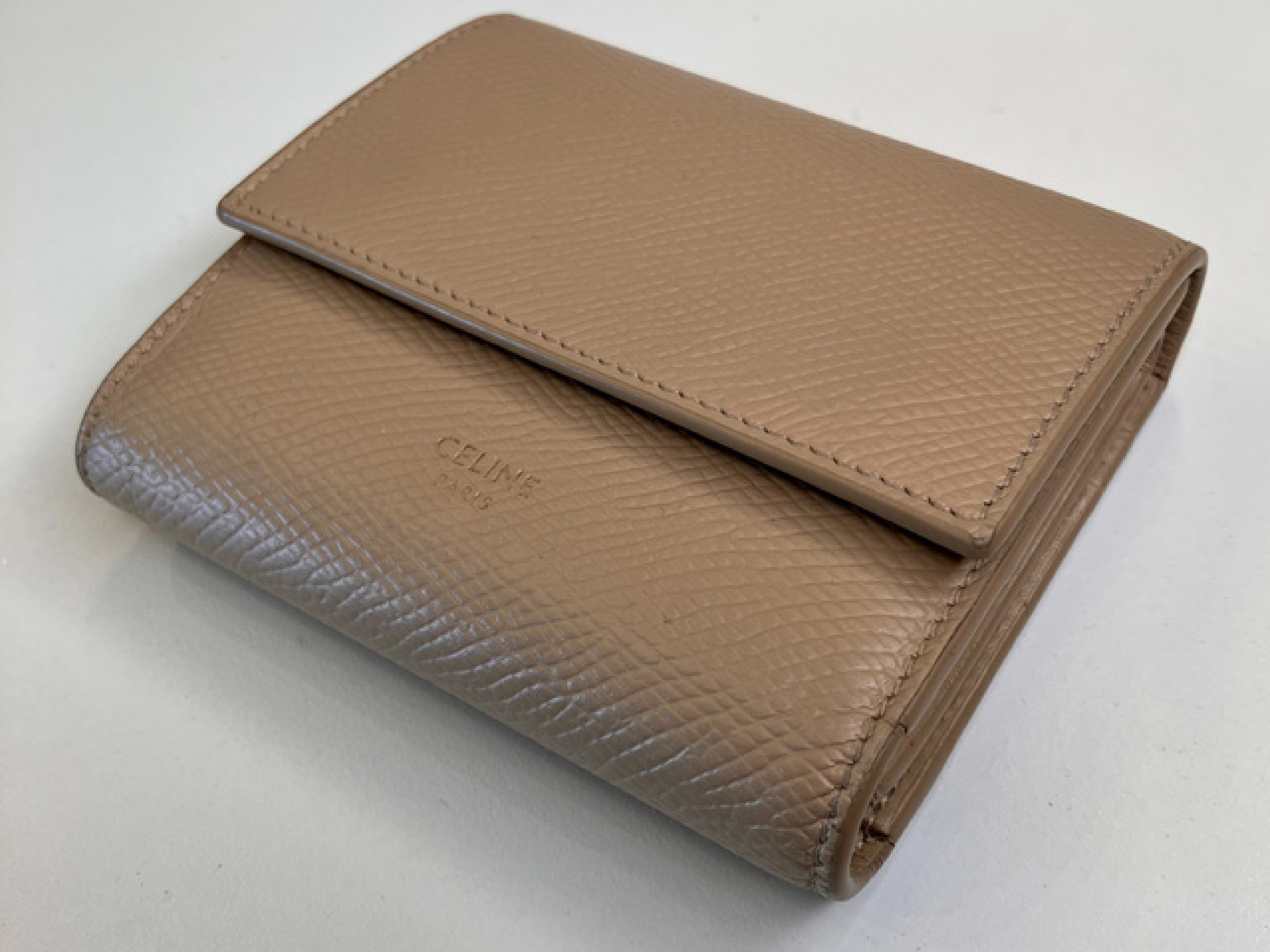 tri-fold wallet — view 3