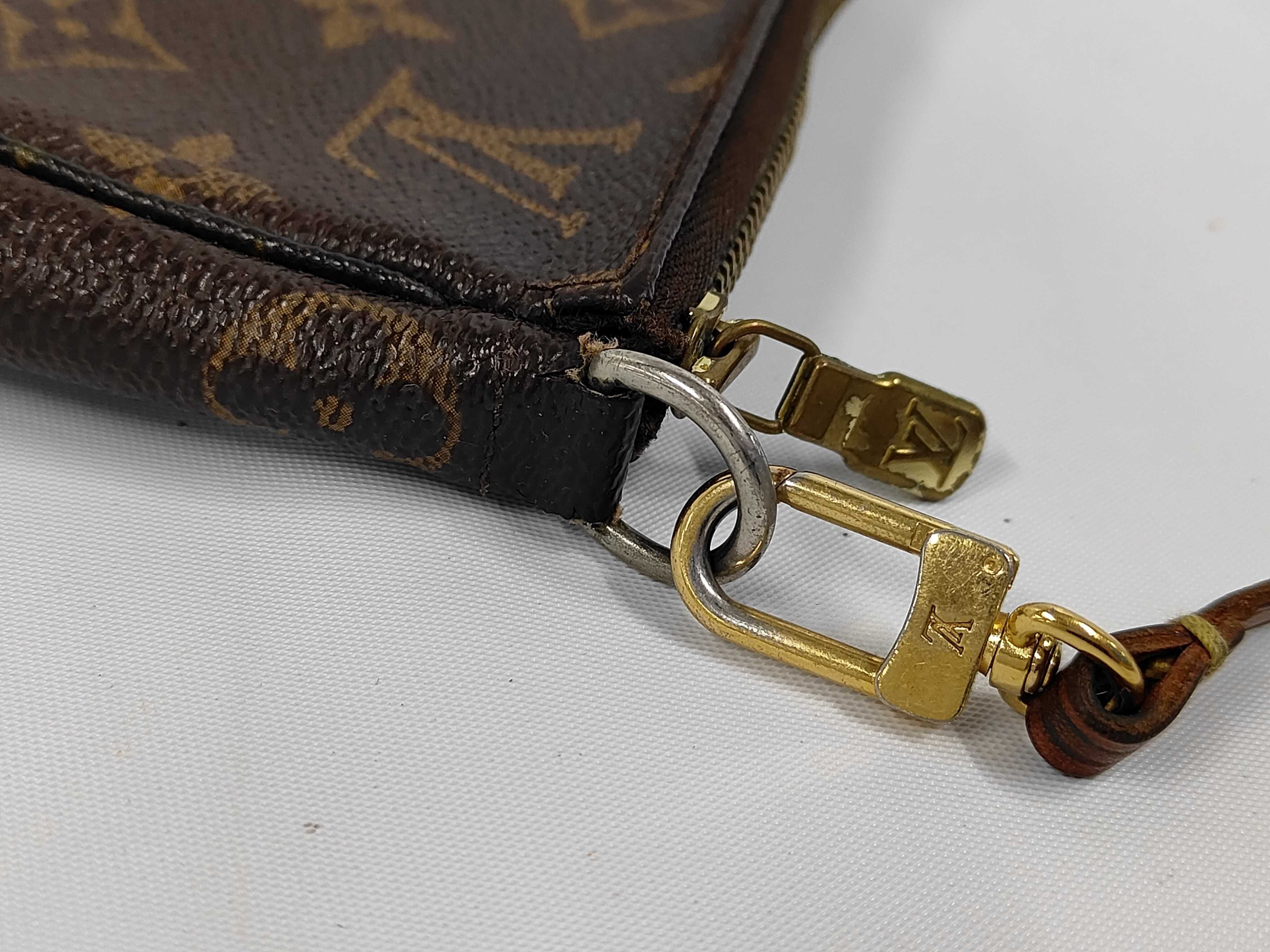 A. Monogram Pochette Accessoires Pouch Handbag — view 8