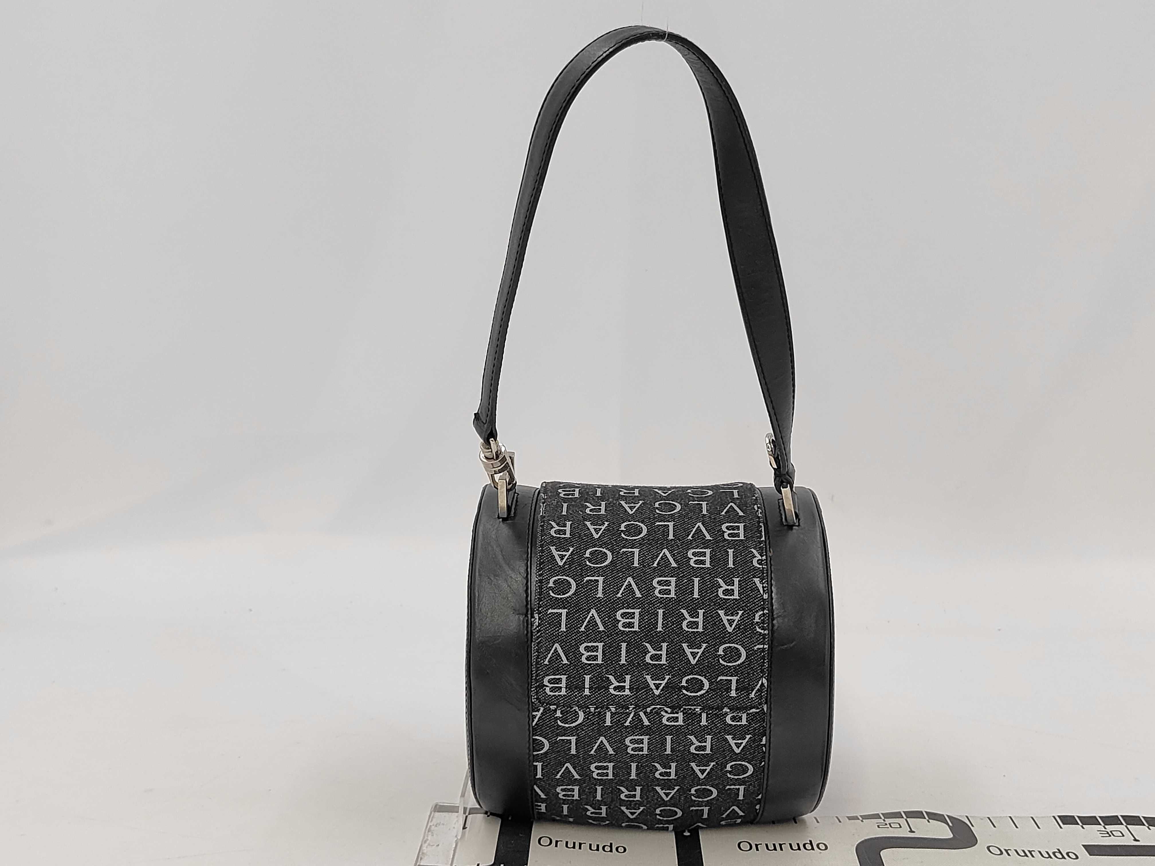 shoulder bag — view 2
