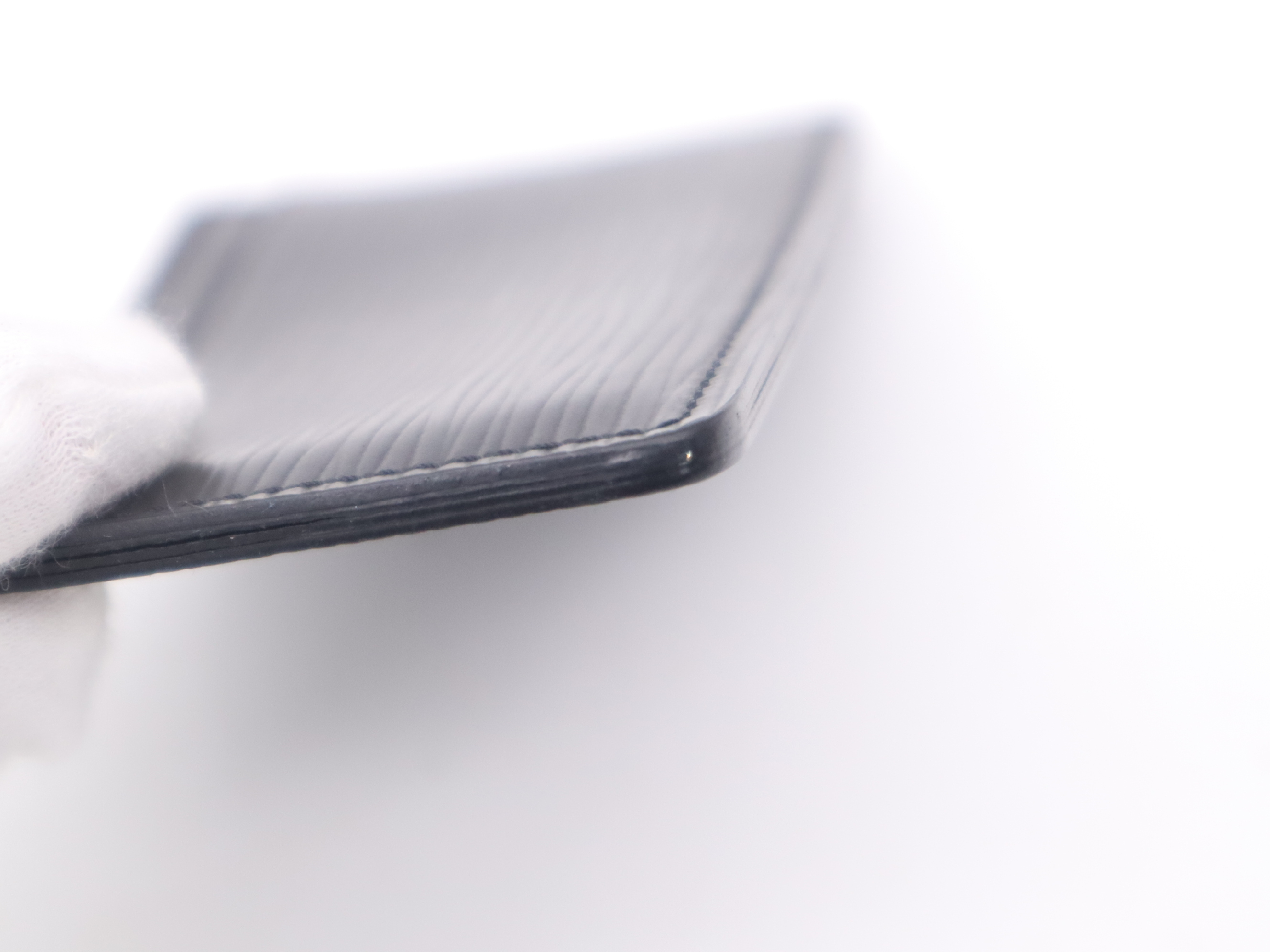 M63512 Epicard Simple Card Case — view 7