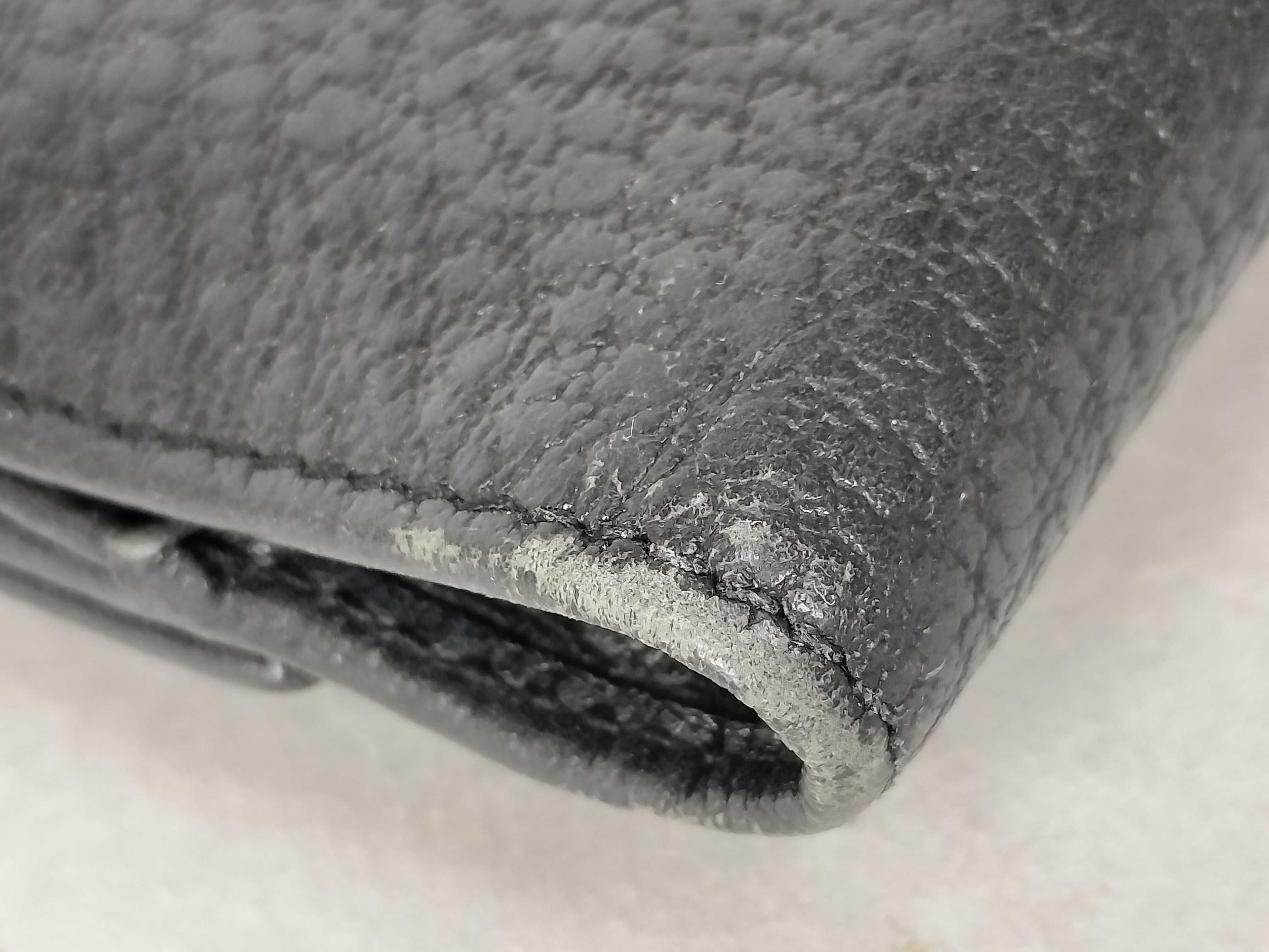 wallet — view 3