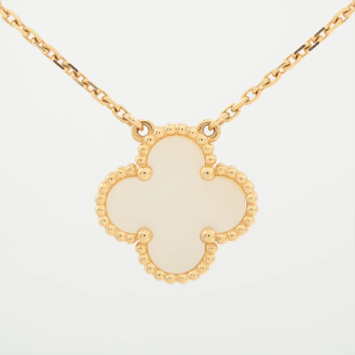 Vintage Alhambra Shell Necklace 750(YG) 5.3g JA613974 Shell