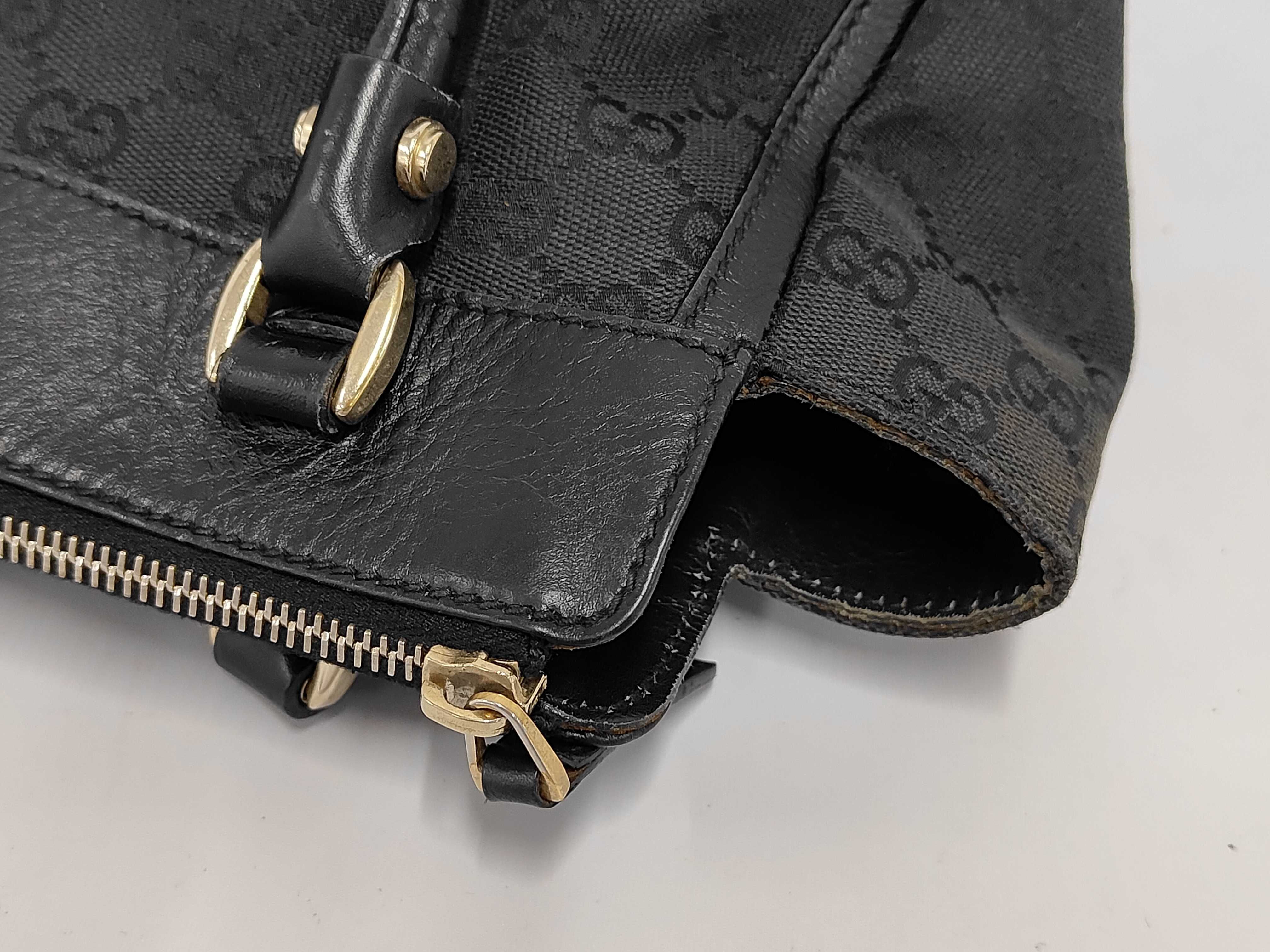 Abbey Handbag GG Canvas Black Handbag — view 9