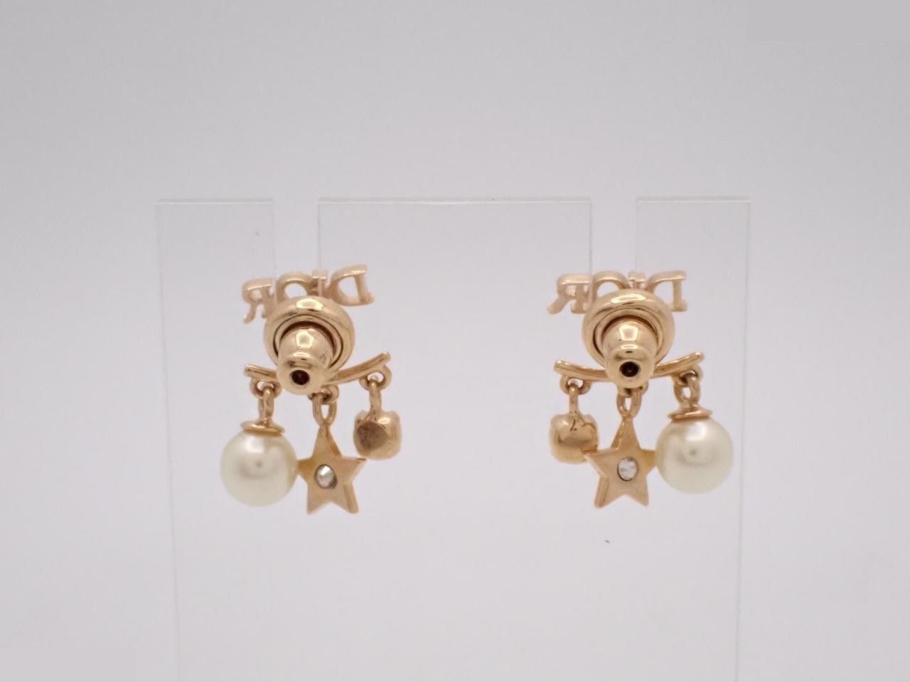 Other lines: Precious metals and earrings — view 2