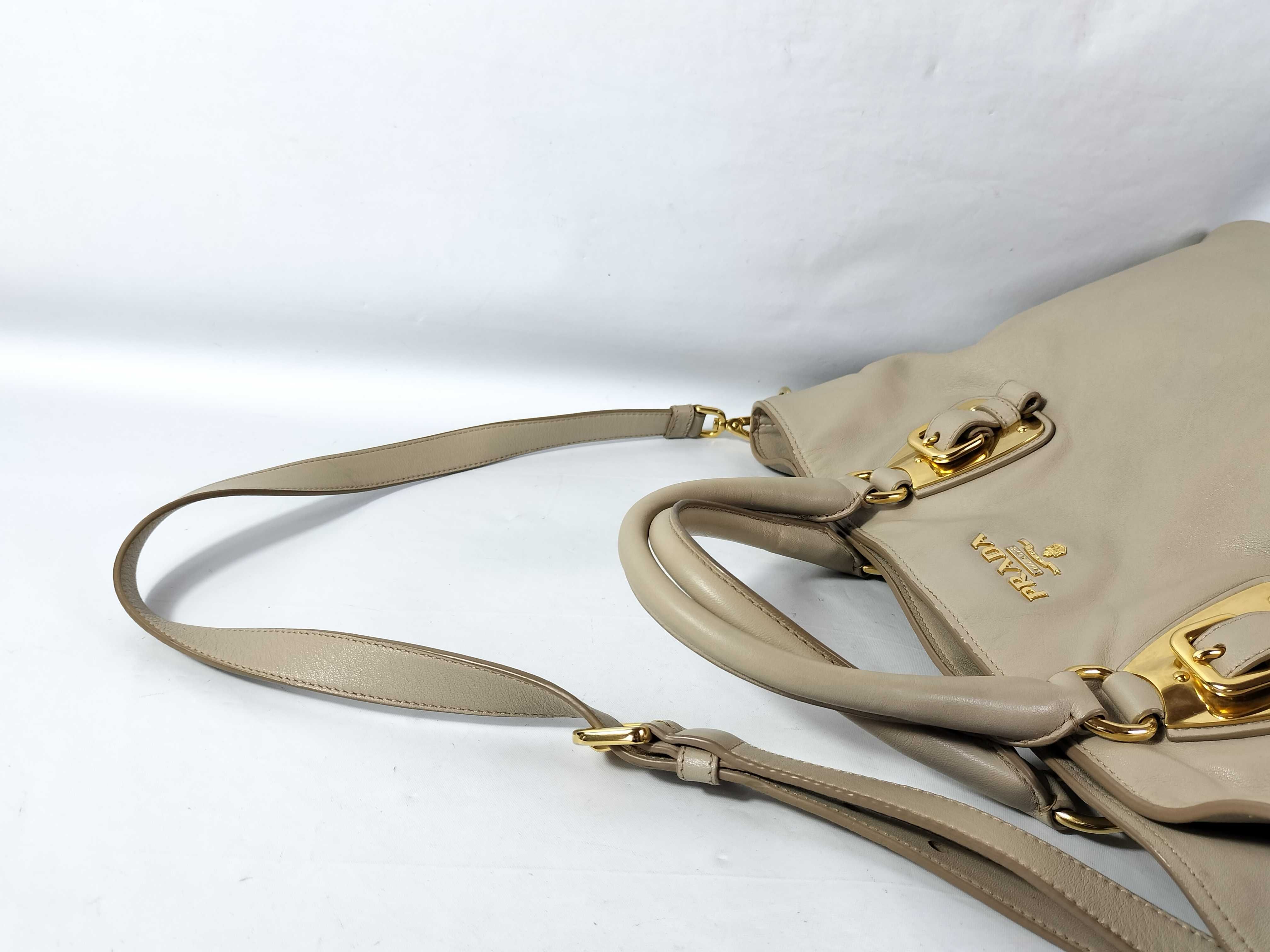 Soft Calf Leather Tote Bag 2-Way Handbag — view 3