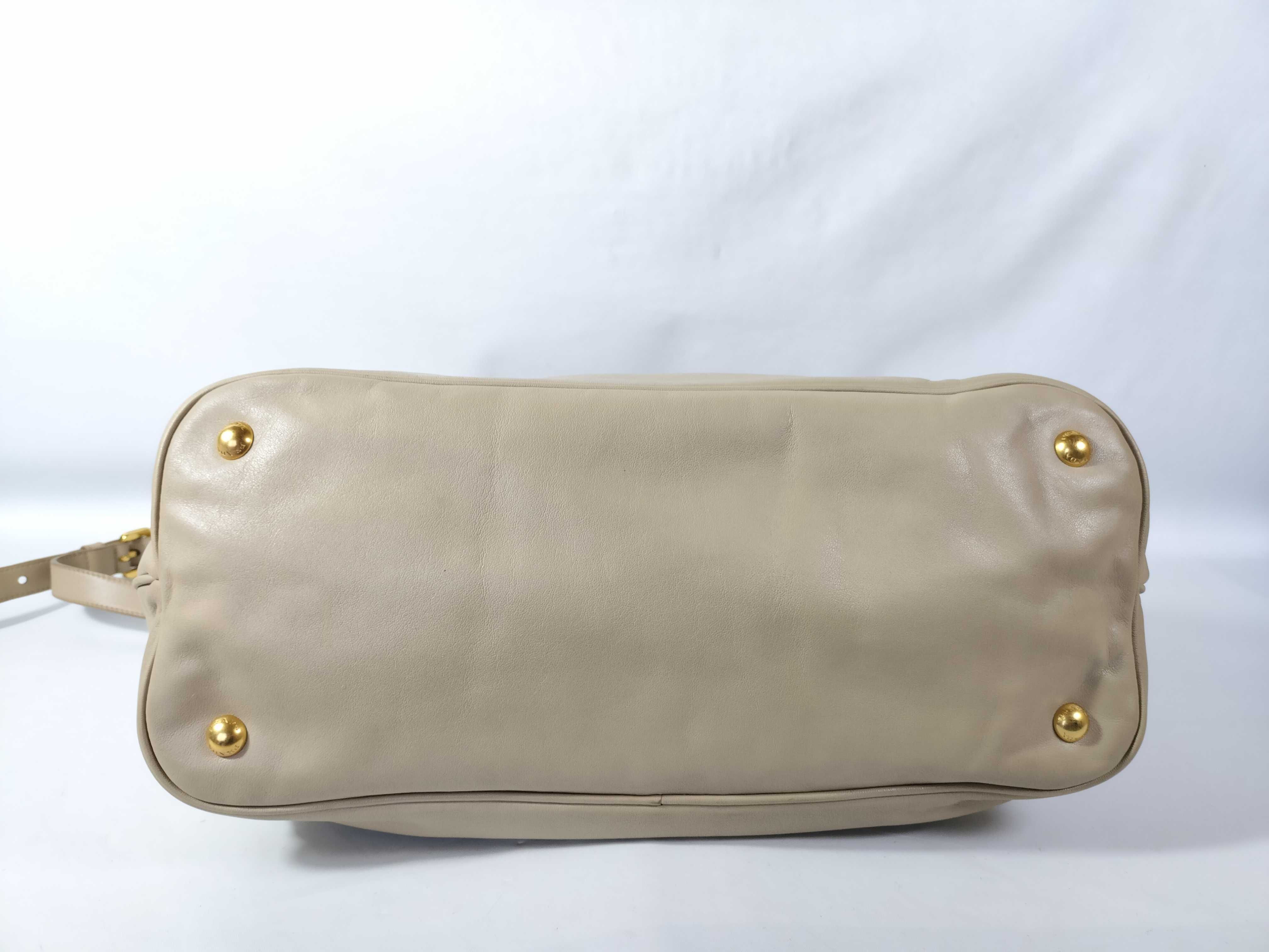Soft Calf Leather Tote Bag 2-Way Handbag — view 7