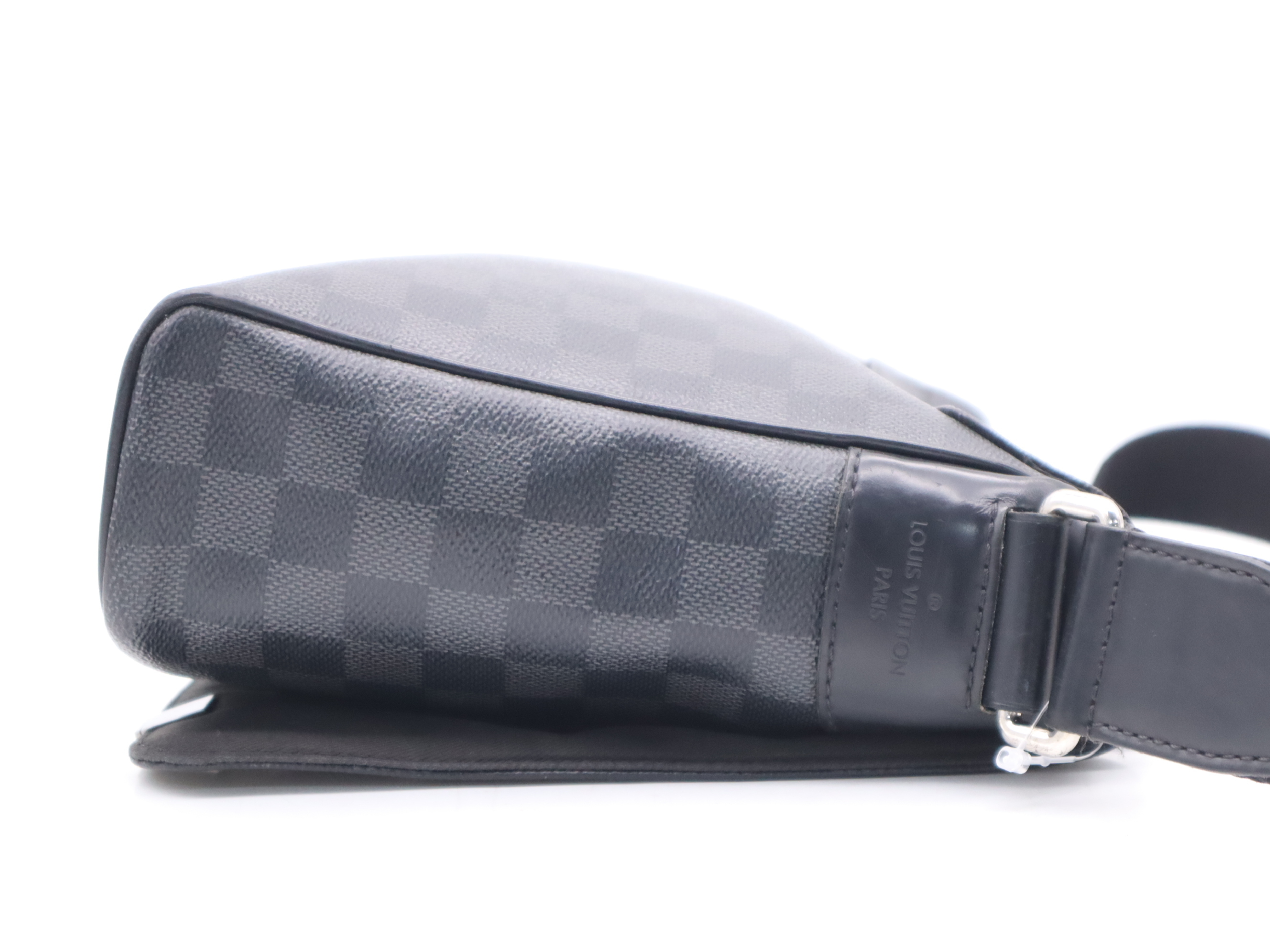 N41028 Graphite District PM NM Shoulder Bag — view 5