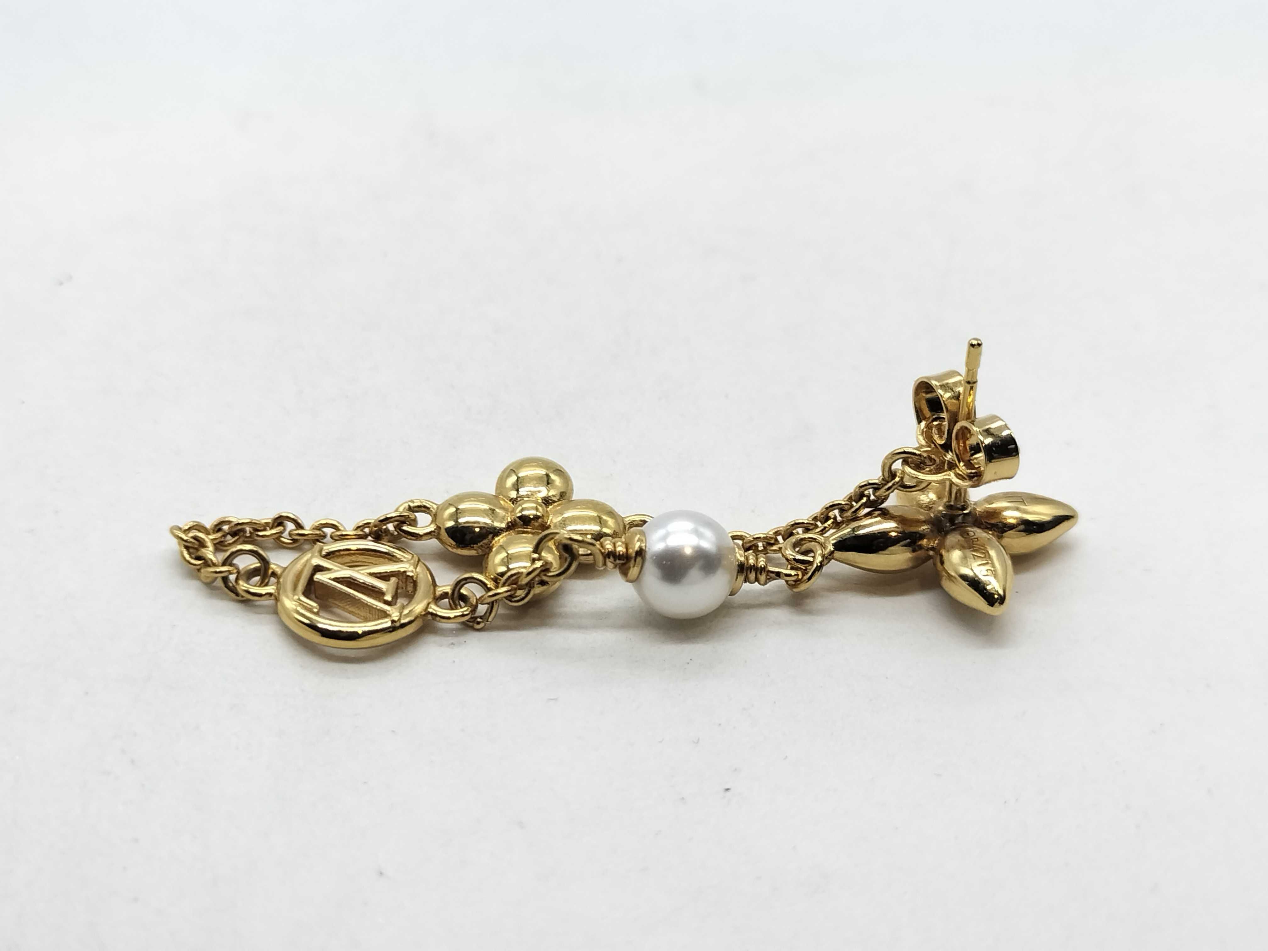 M03530 Pearl Constellation Earrings — view 4