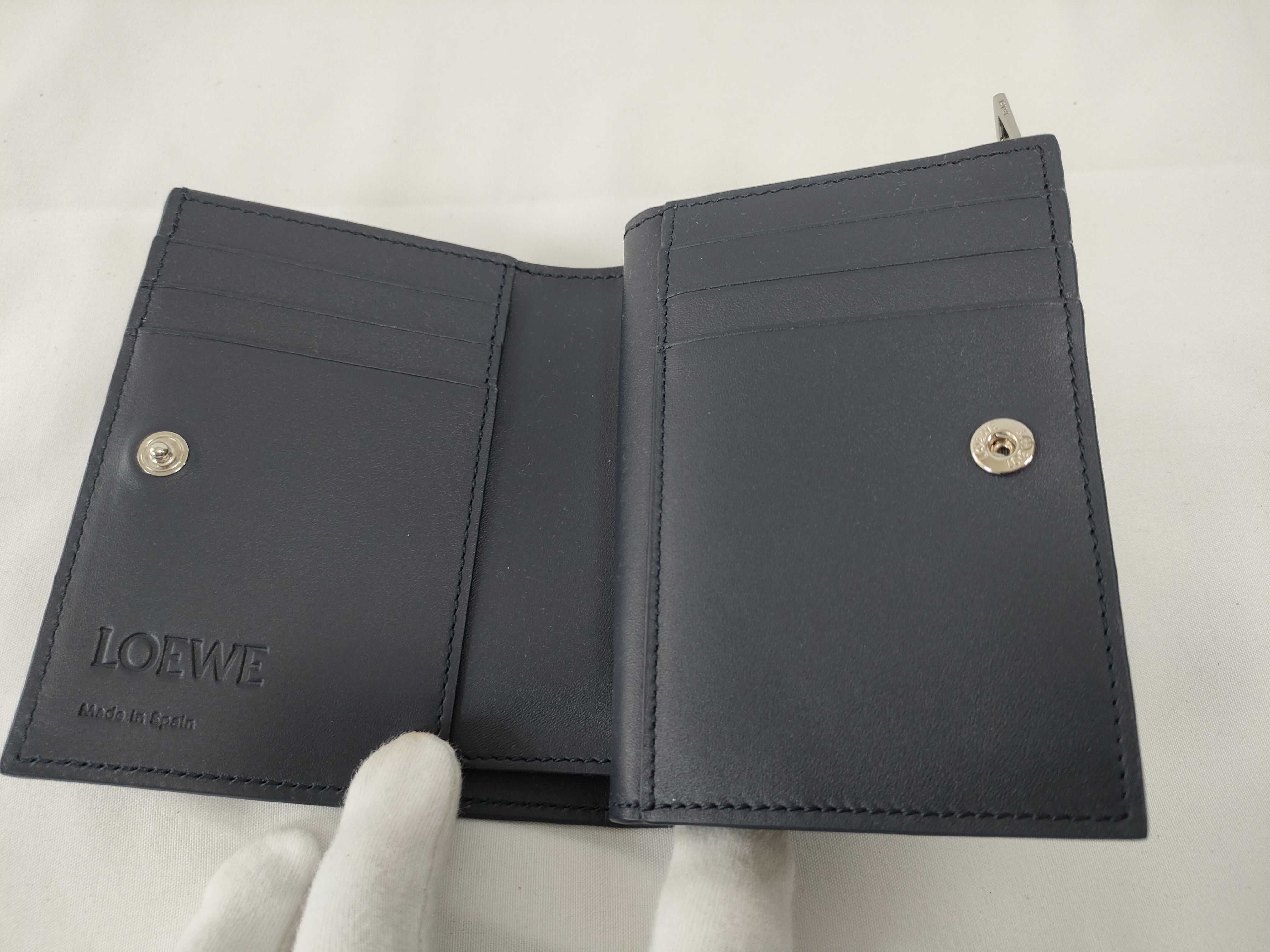 Wallet Anagram Trifold Black Wallet — view 8