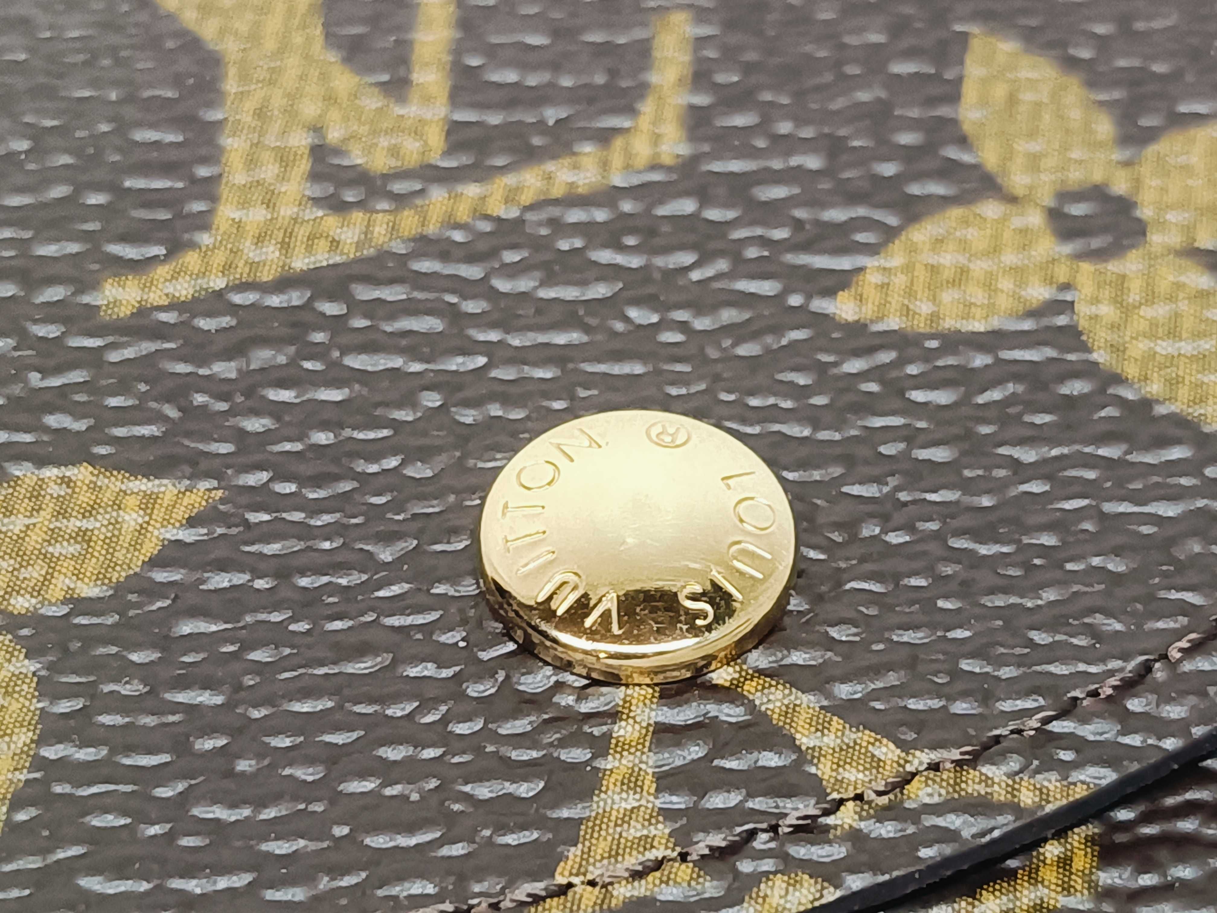Monogram LV Monogram M60253 Tri-fold Wallet — view 7