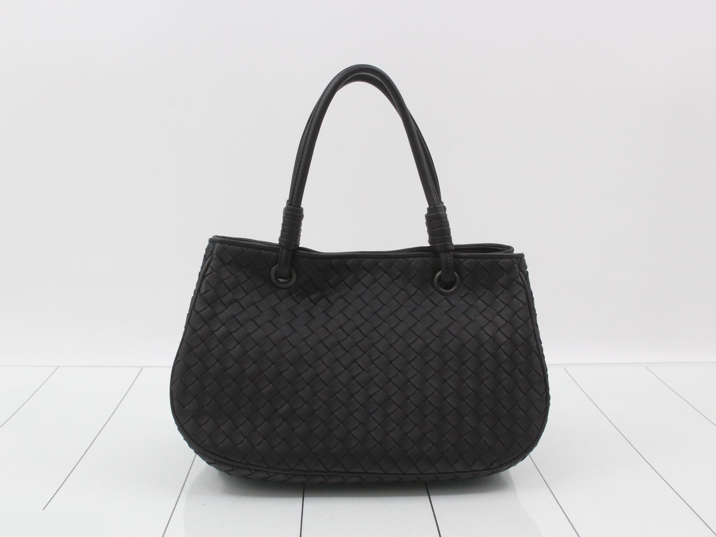 Intrecciato (bag) - Handbag - Black — view 2